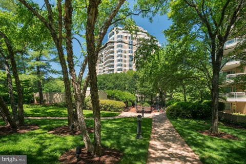 Condo For Rent - 5610 Wisconsin Avenue #109<br/> CHEVY CHASE, MD 20815