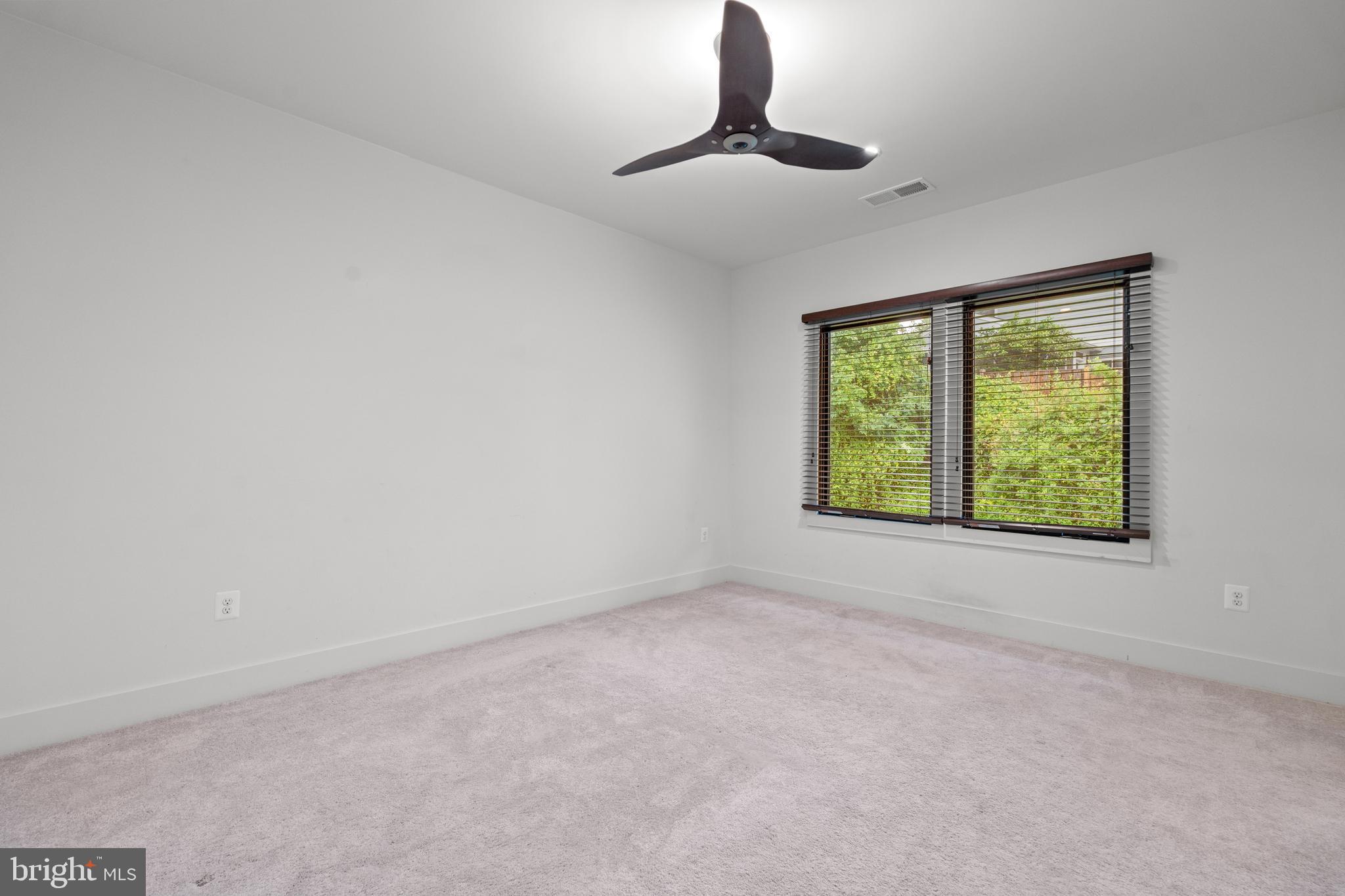 COUNTRY CLUB HILLS - Residential