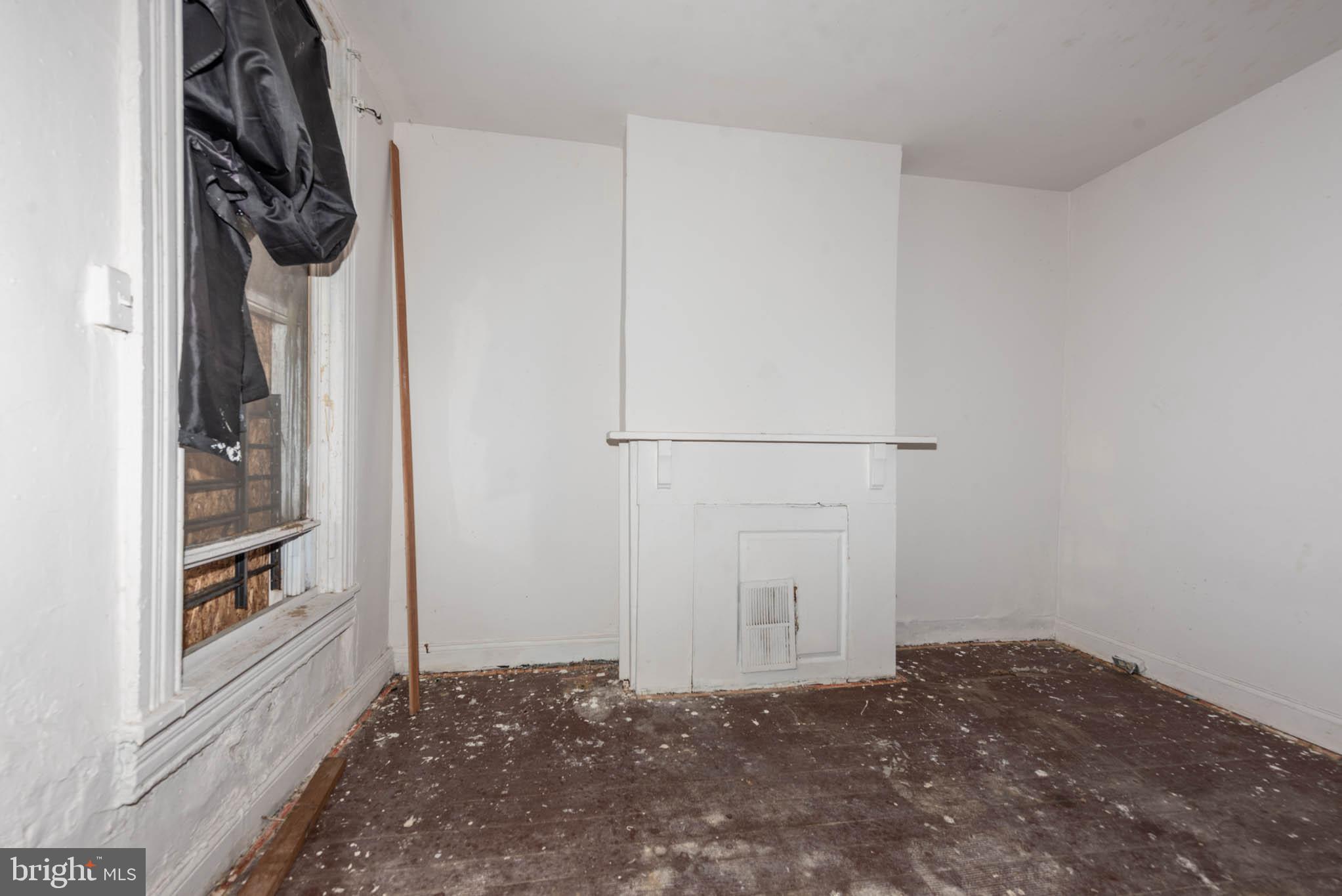 WEST BALTIMORE - Residential