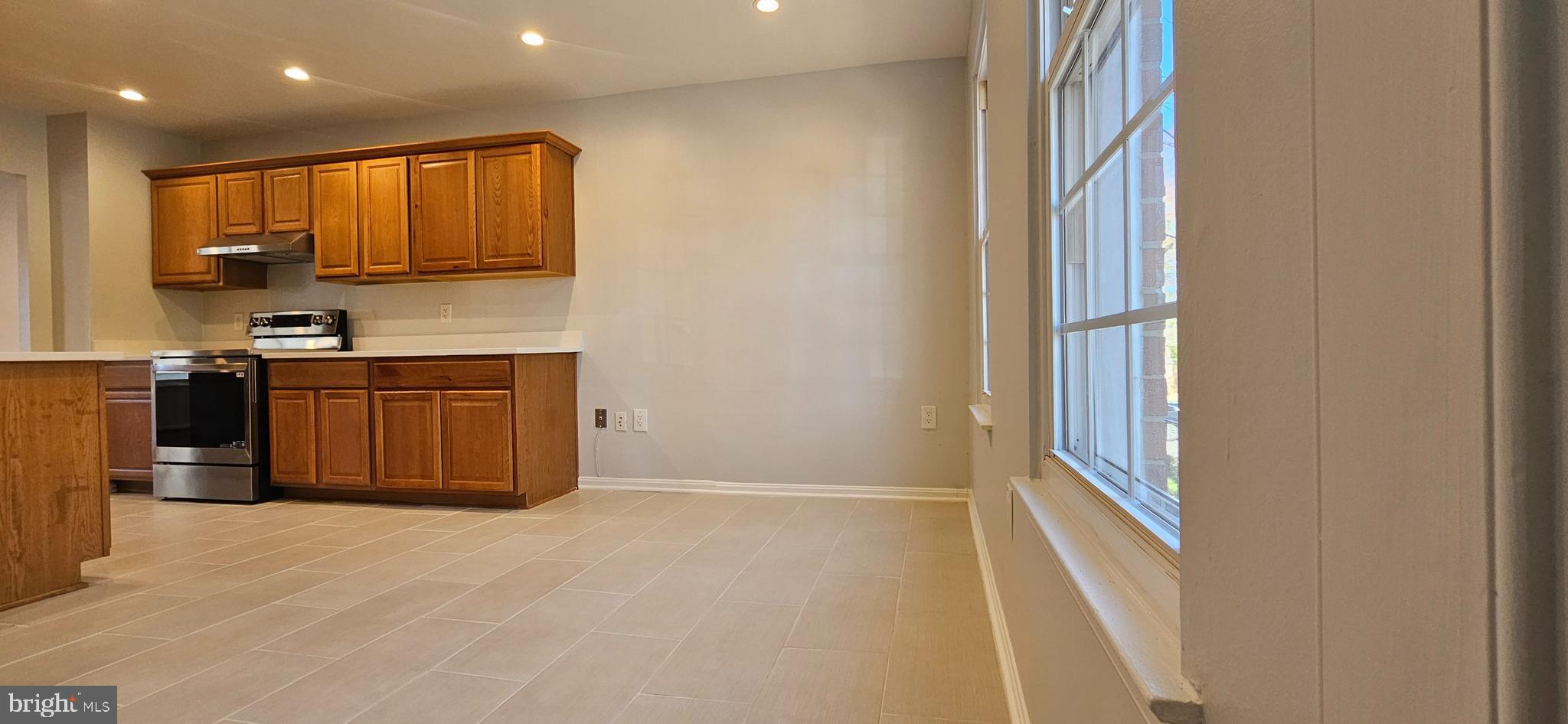 PINEWOOD STATION - Residential