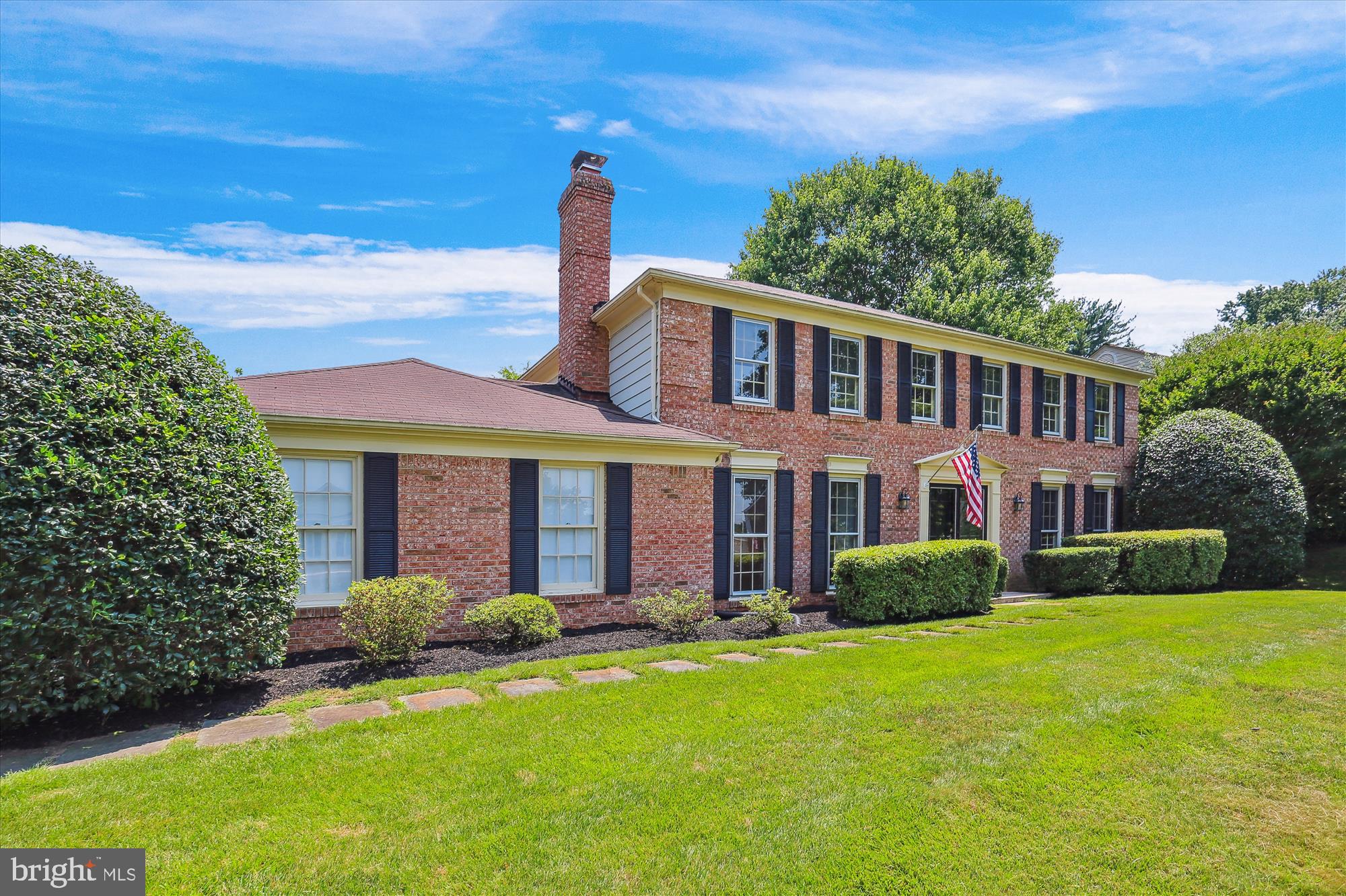 9100 HUNTING HORN LANE