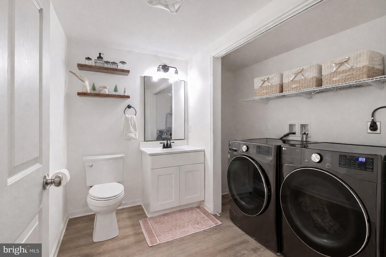 PETERSBURG COMMONS - Residential