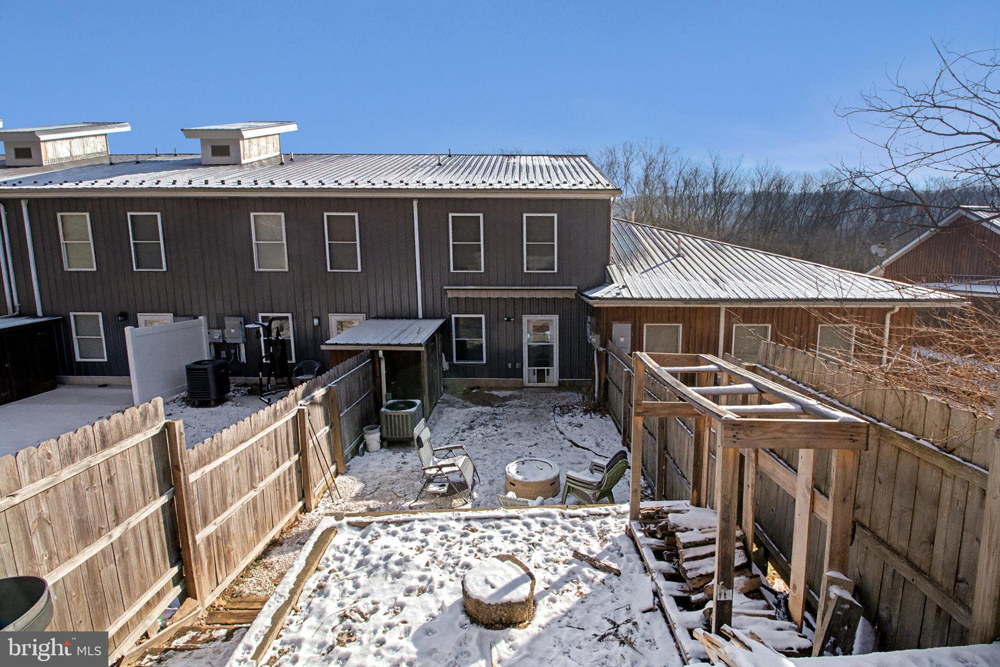 PETERSBURG COMMONS - Residential