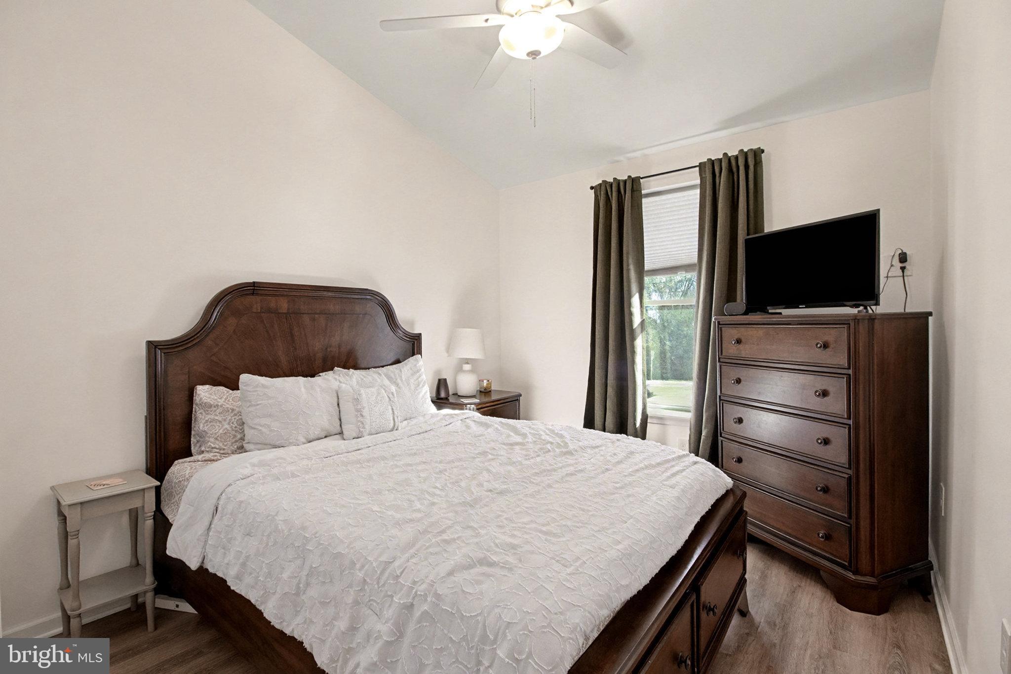 PETERSBURG COMMONS - Residential