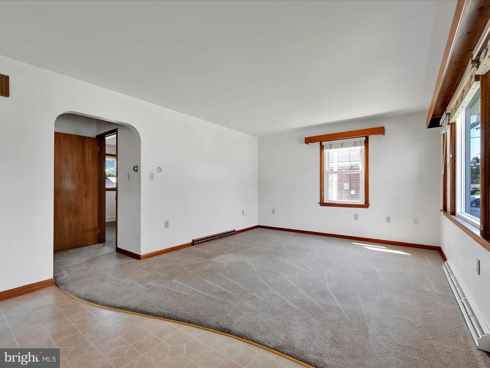 Manheim, Pennsylvania 17545, United States, 2 Bedrooms Bedrooms, ,1 BathroomBathrooms,Residential,Pending,181257