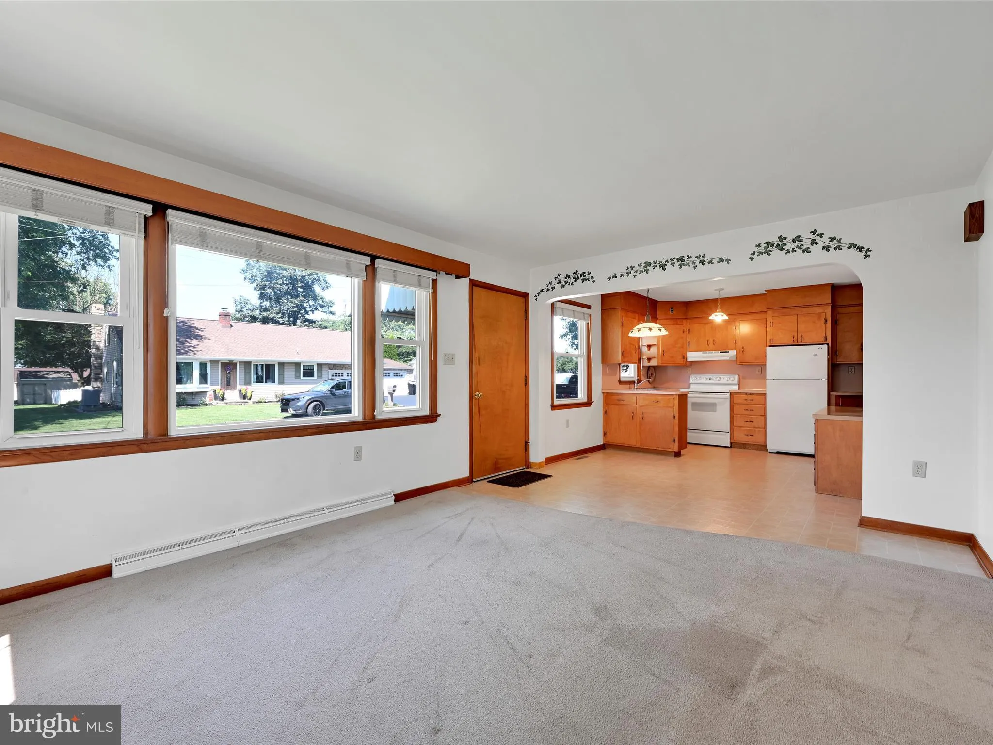 Manheim, Pennsylvania 17545, United States, 2 Bedrooms Bedrooms, ,1 BathroomBathrooms,Residential,Pending,181257