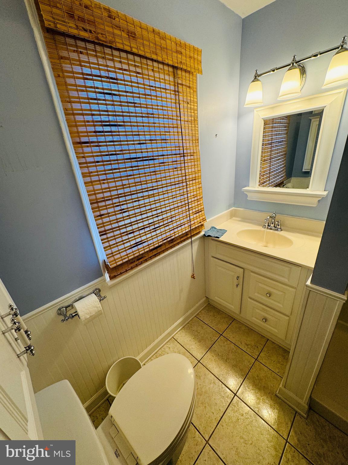 HALFWAY AREA - Residential Lease