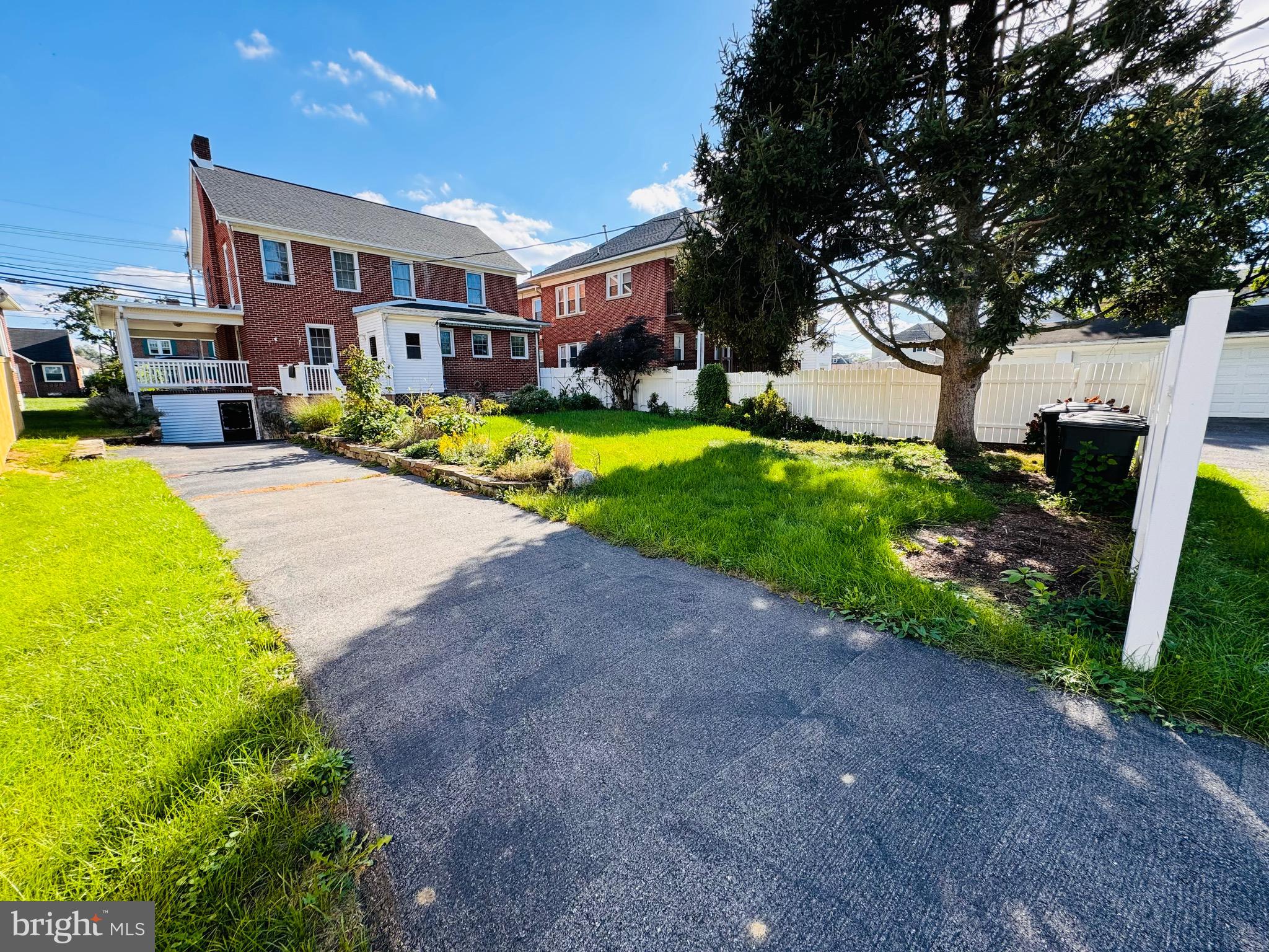 HALFWAY AREA - Residential Lease