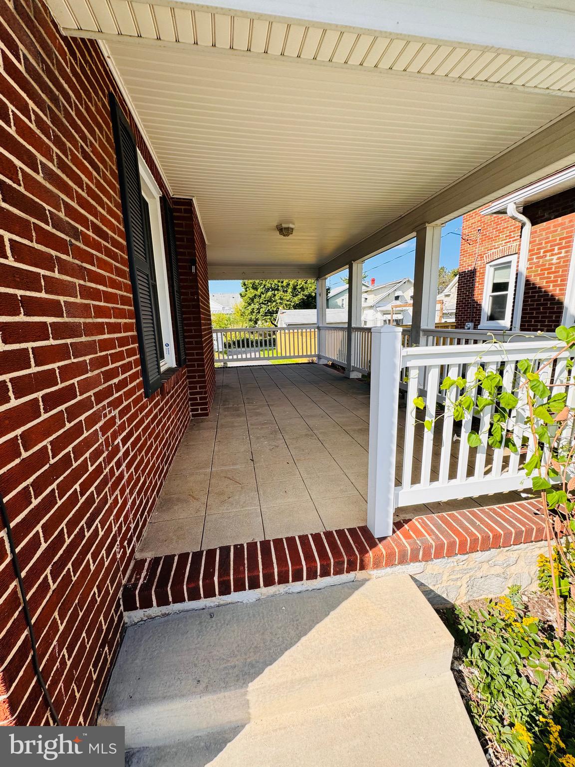 HALFWAY AREA - Residential Lease