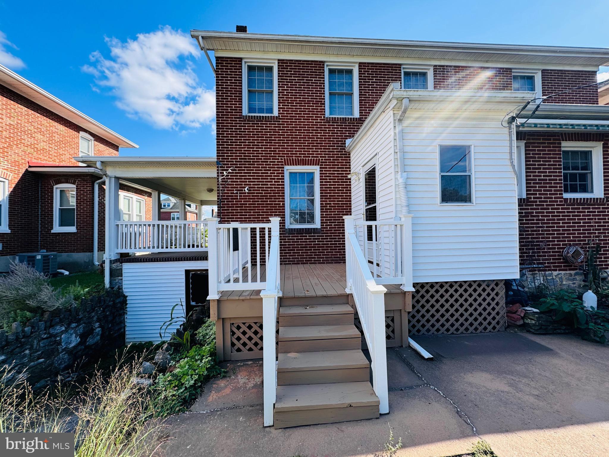 HALFWAY AREA - Residential Lease