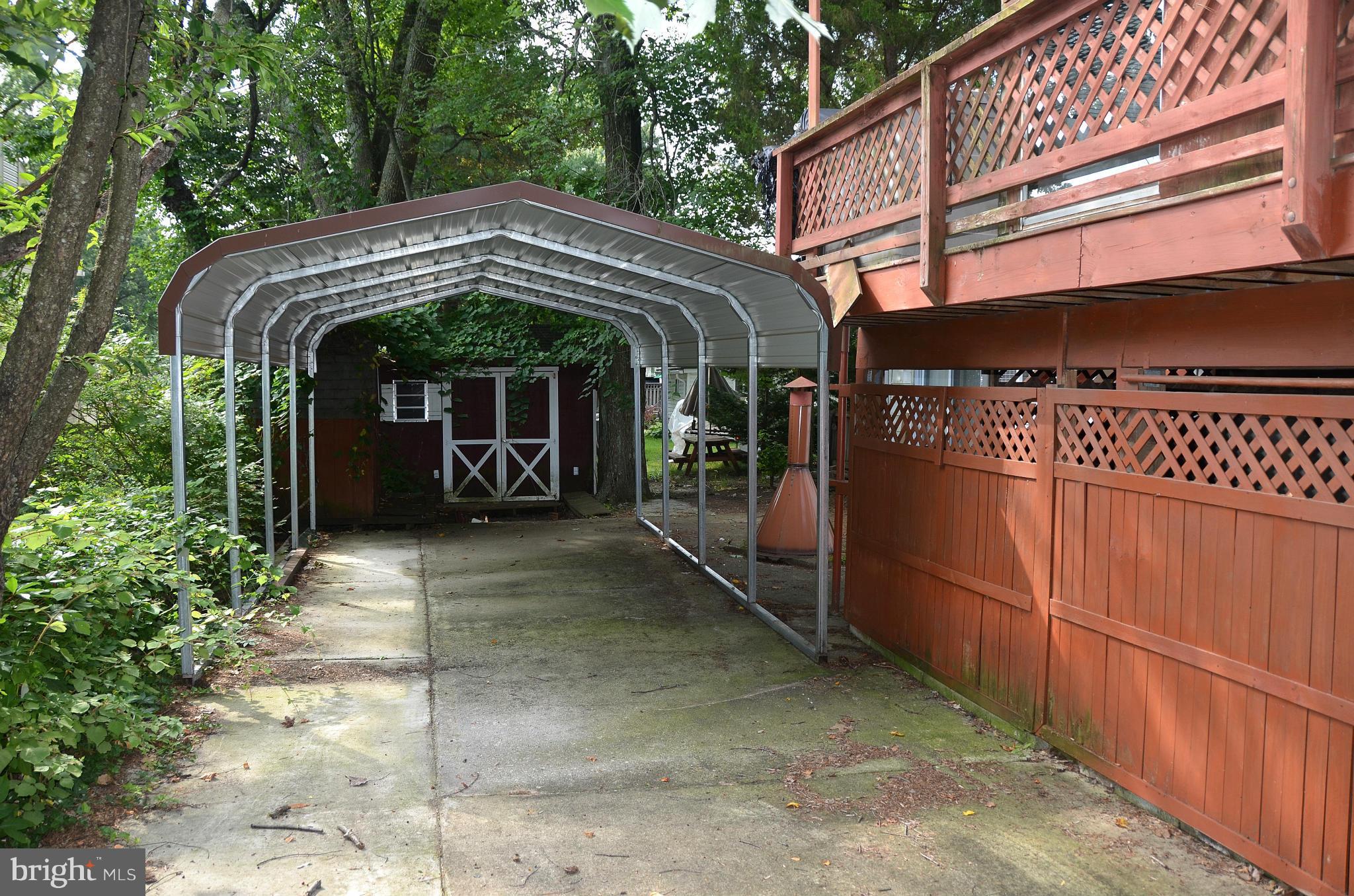 SELBY ON THE BAY - Residential