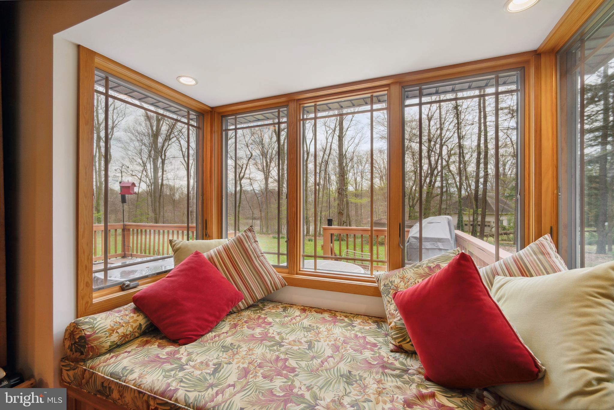 KENTMORE PARK - Residential