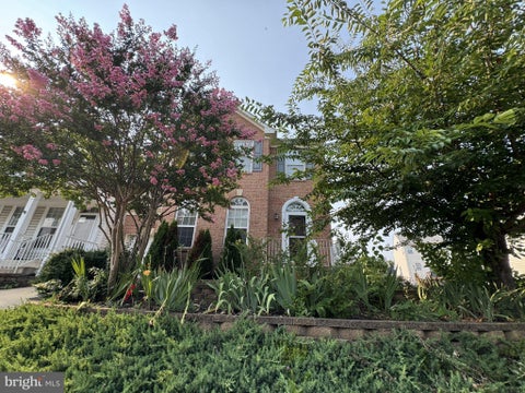 Townhouse For Rent - 336 Baish Drive<br/> LEESBURG, VA 20175
