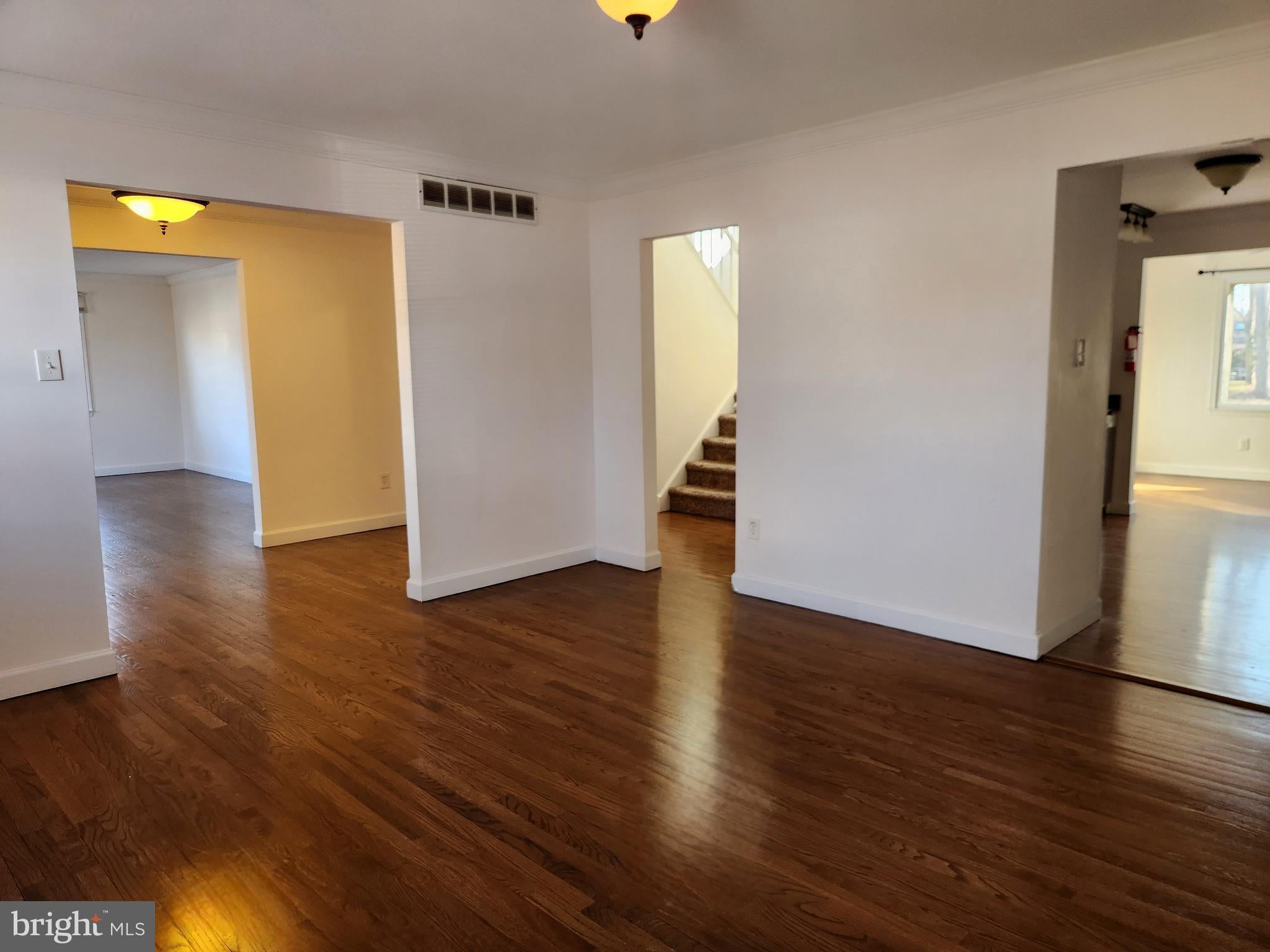 4 ORIOLE DRIVE
