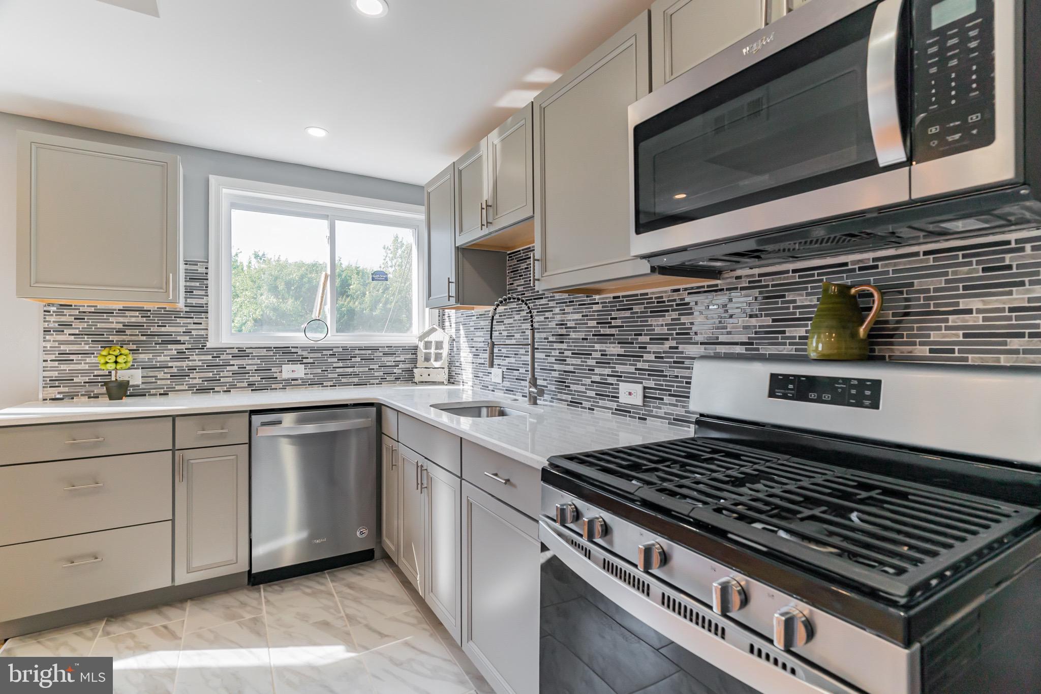 DELMAR VILLAGE - Residential