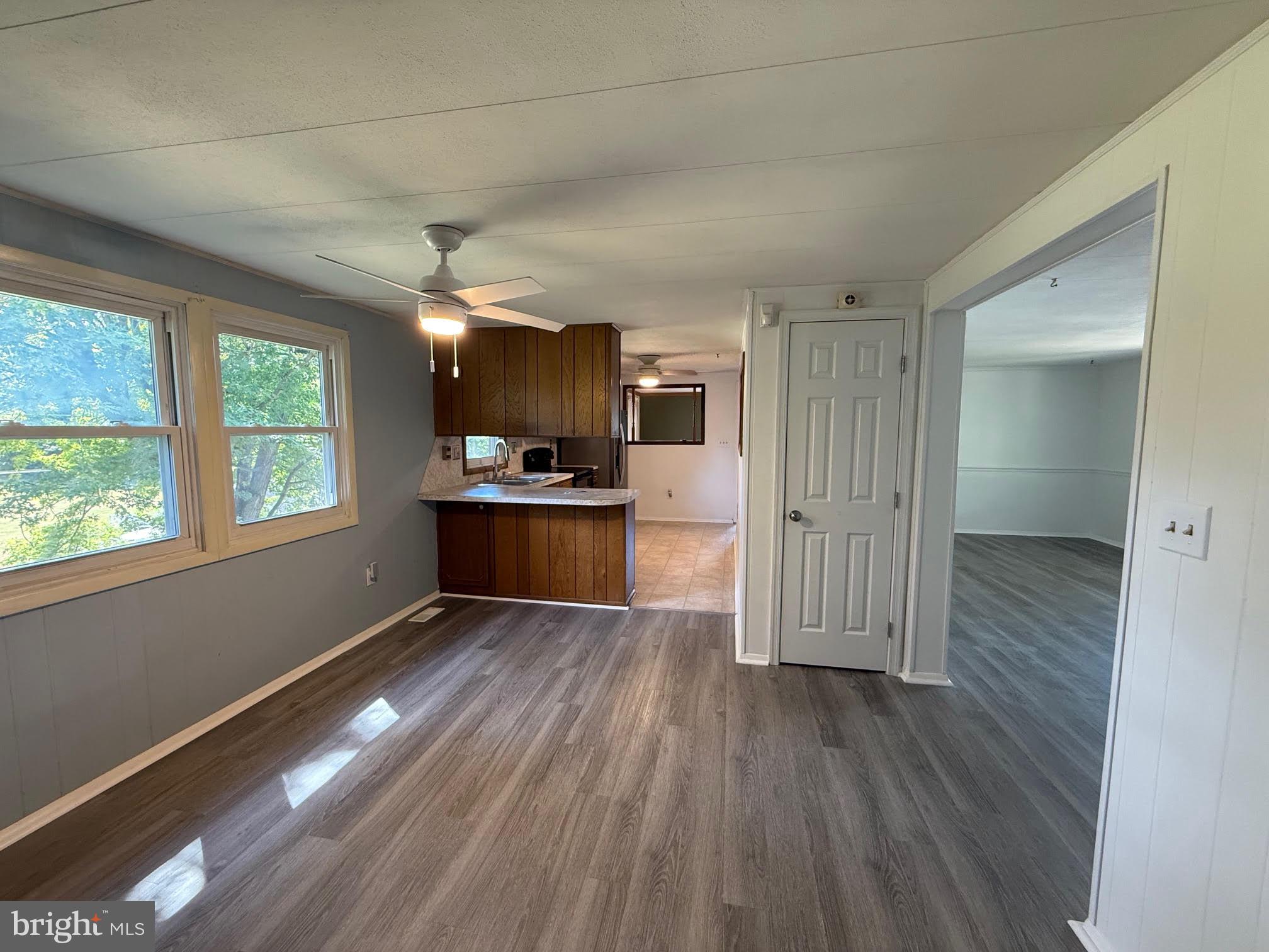 HEDGESVILLE - Residential