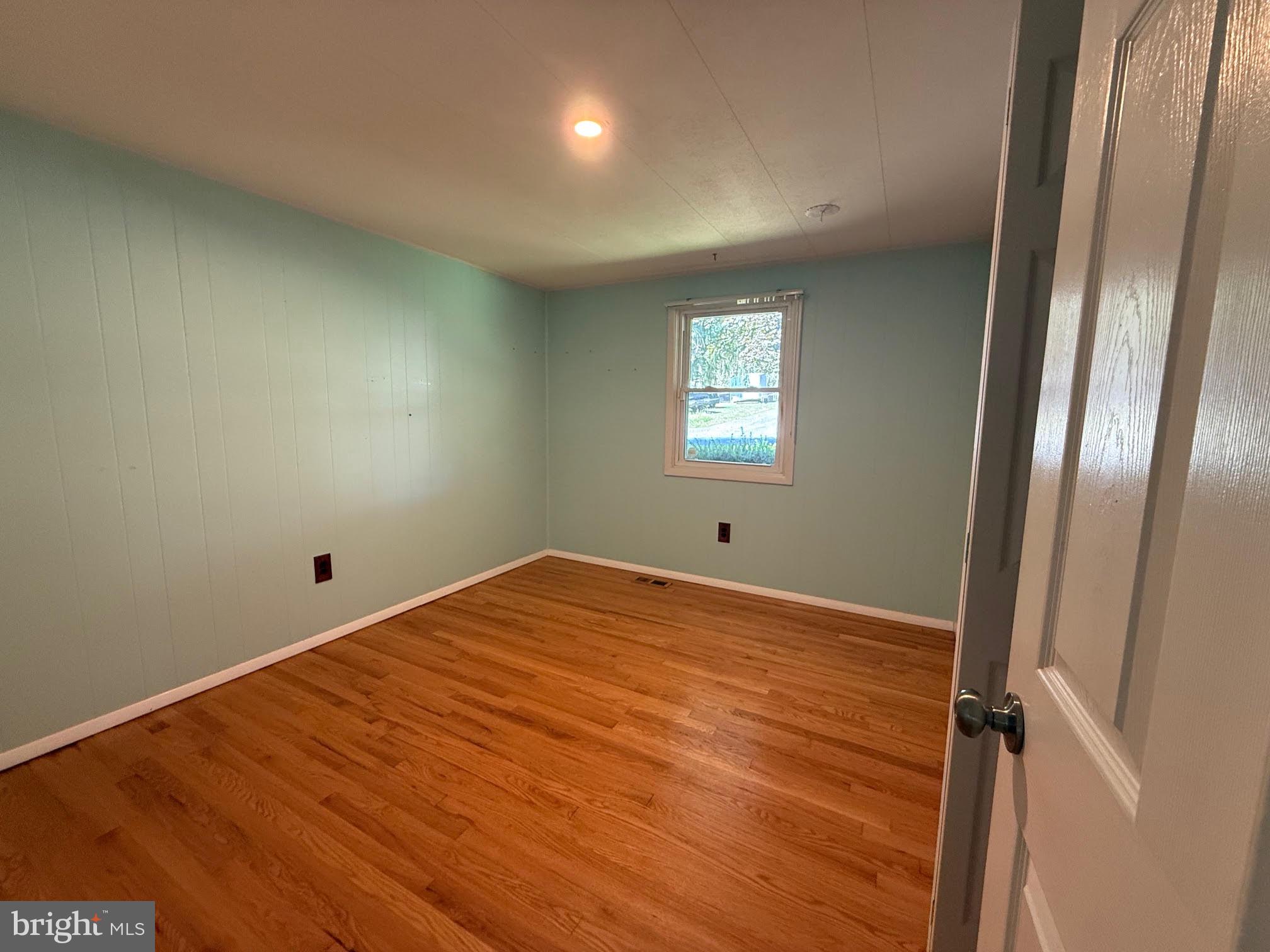 HEDGESVILLE - Residential