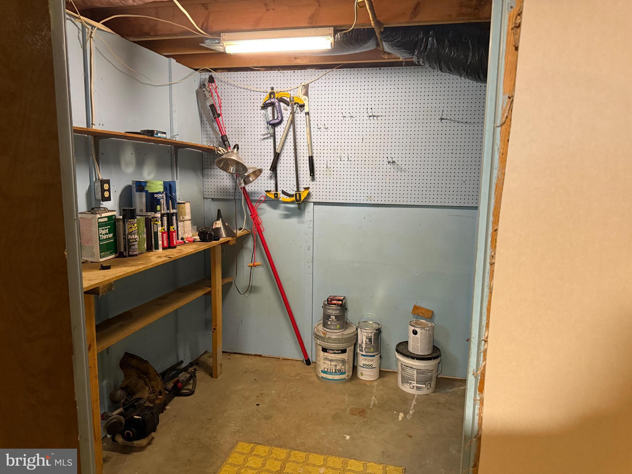 HEDGESVILLE - Residential