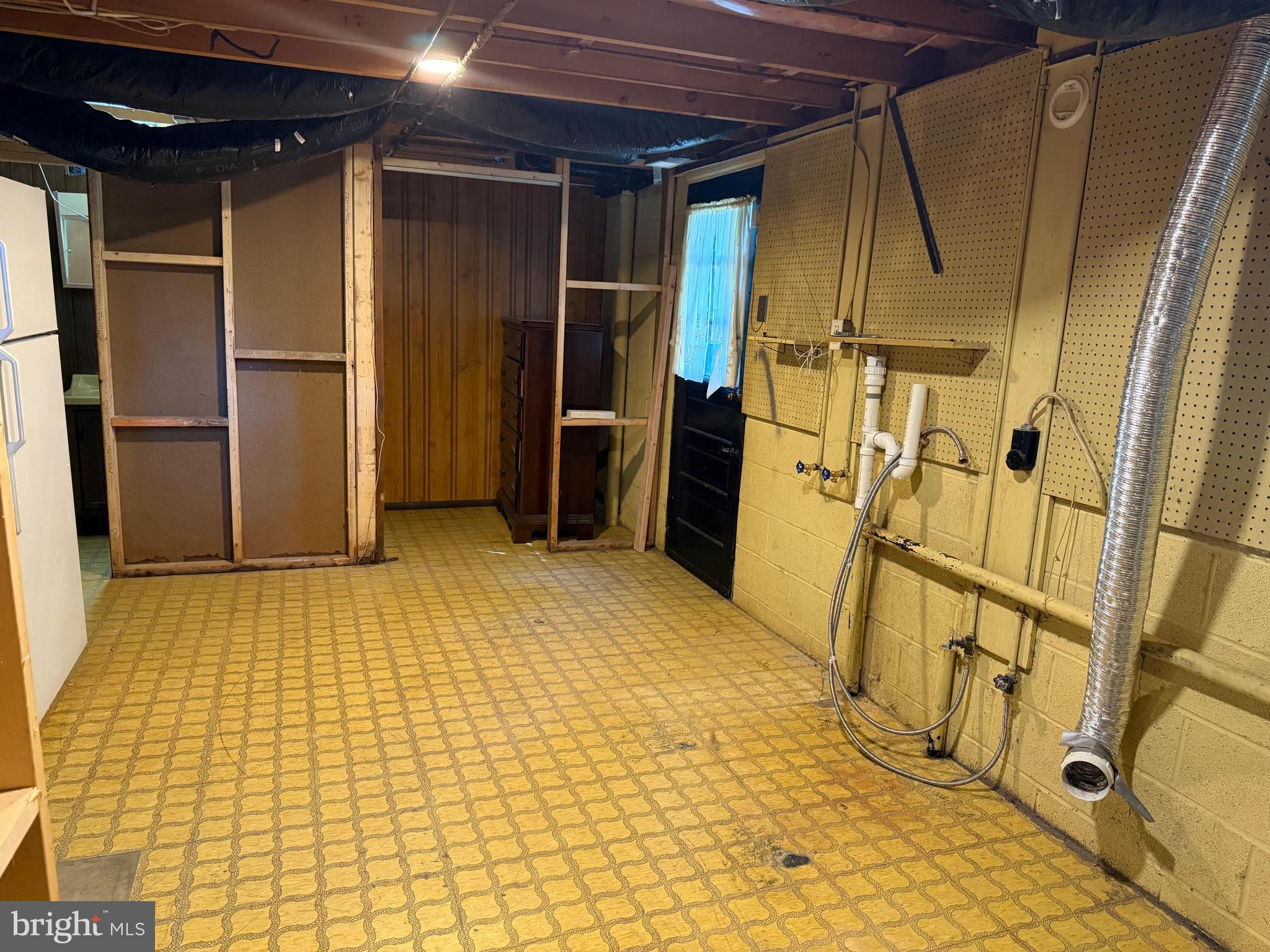 HEDGESVILLE - Residential