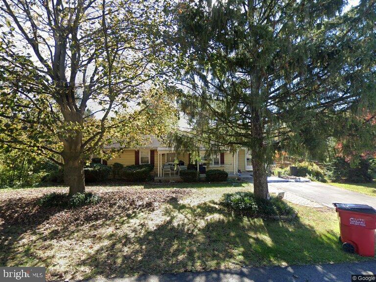 HEDGESVILLE - Residential