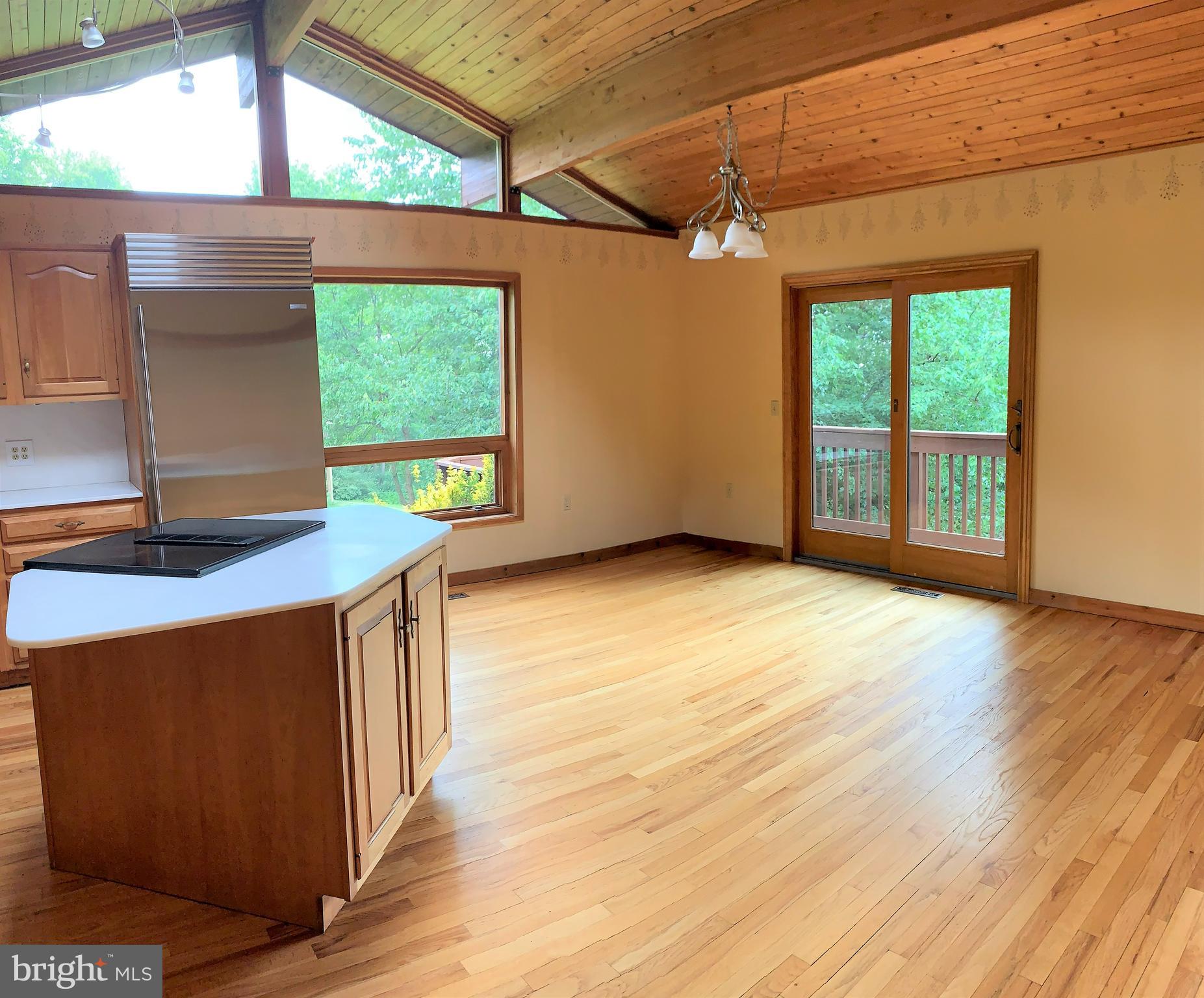 MIDDLETOWN - Residential