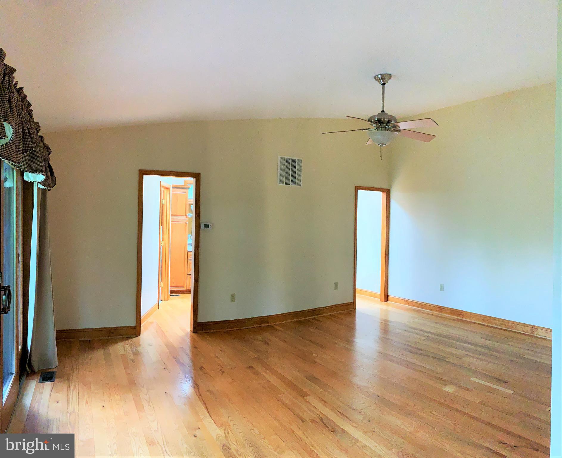 MIDDLETOWN - Residential