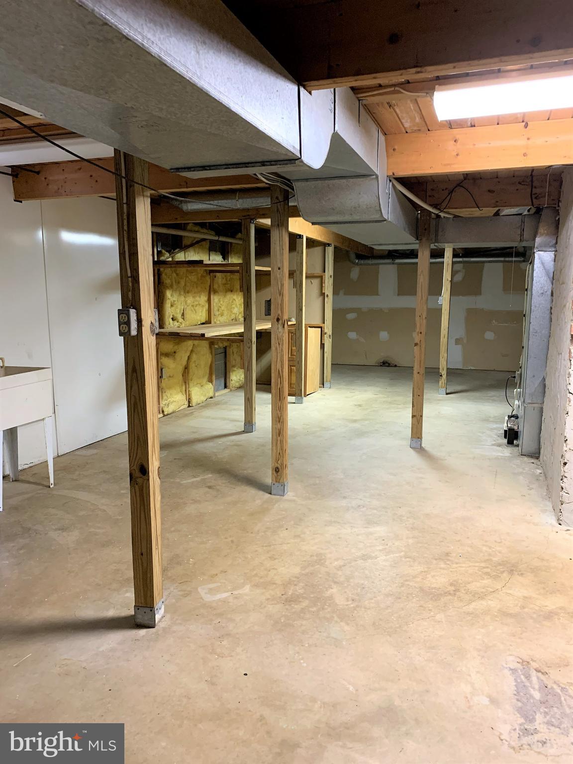 MIDDLETOWN - Residential