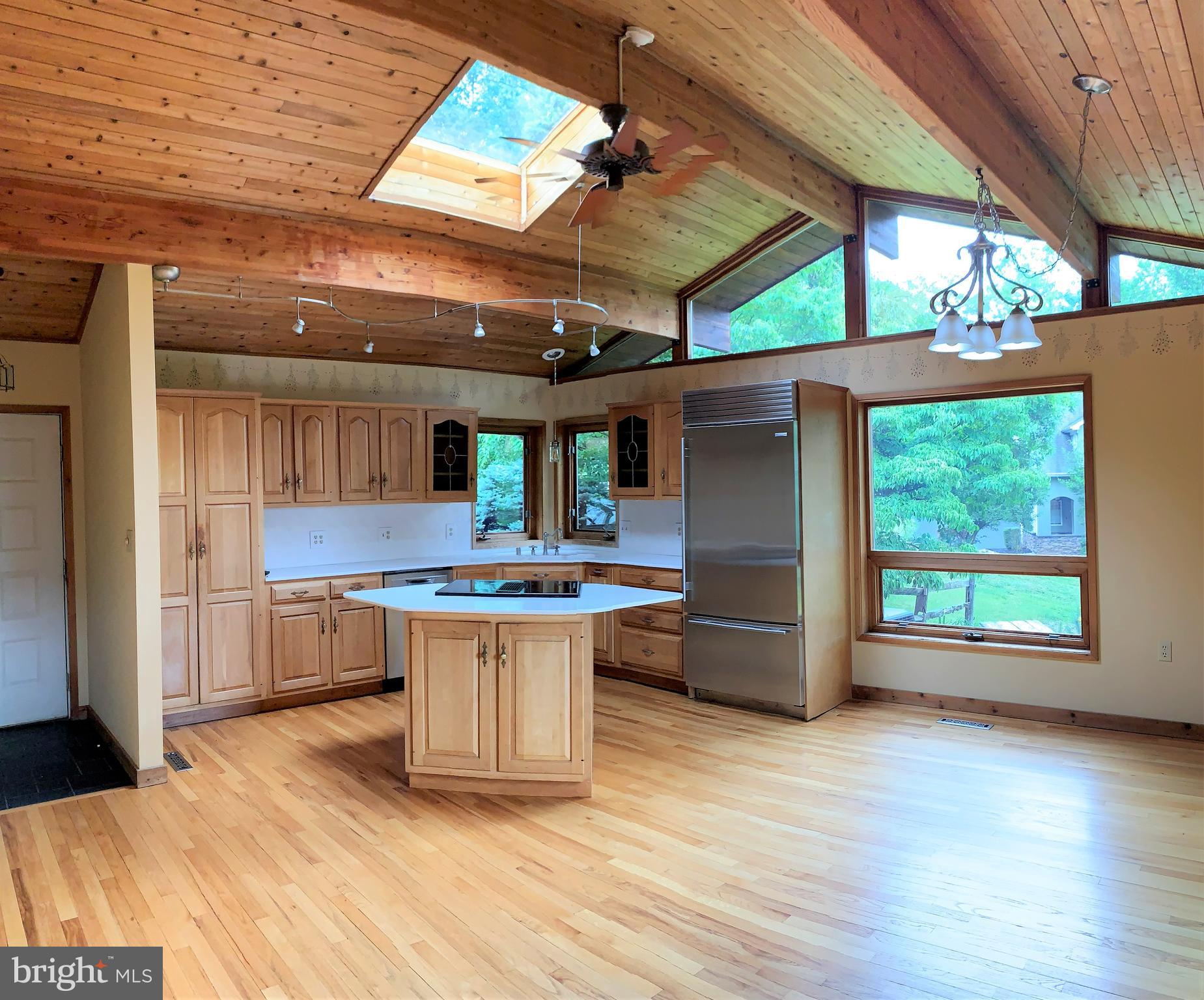 MIDDLETOWN - Residential