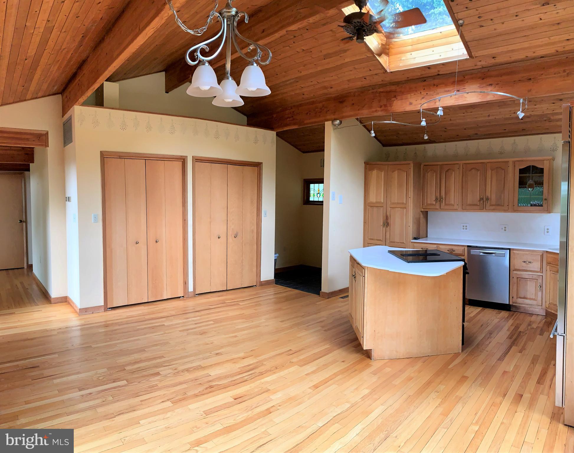 MIDDLETOWN - Residential