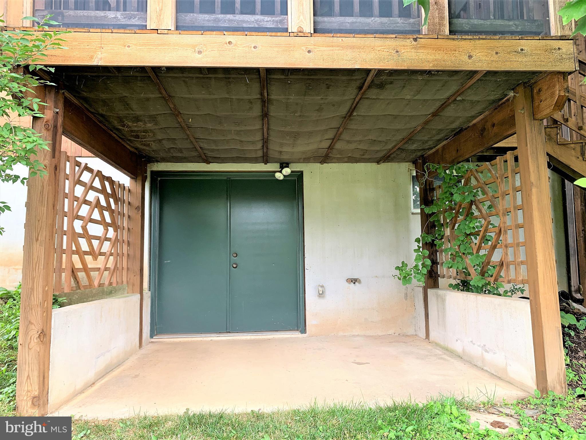 MIDDLETOWN - Residential