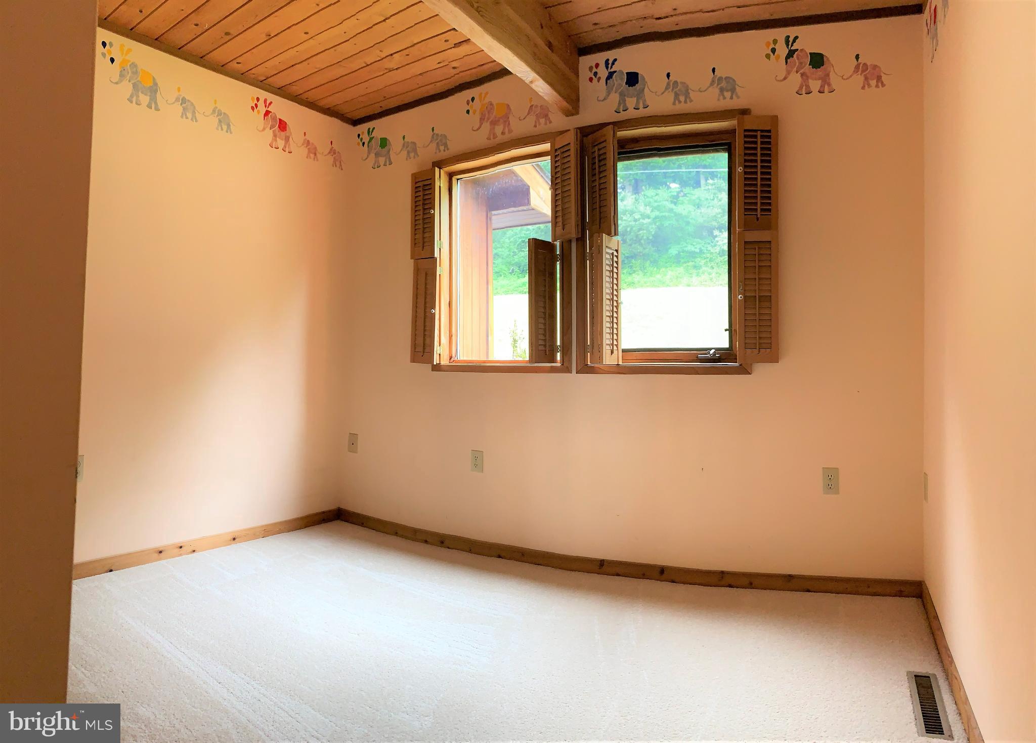 MIDDLETOWN - Residential