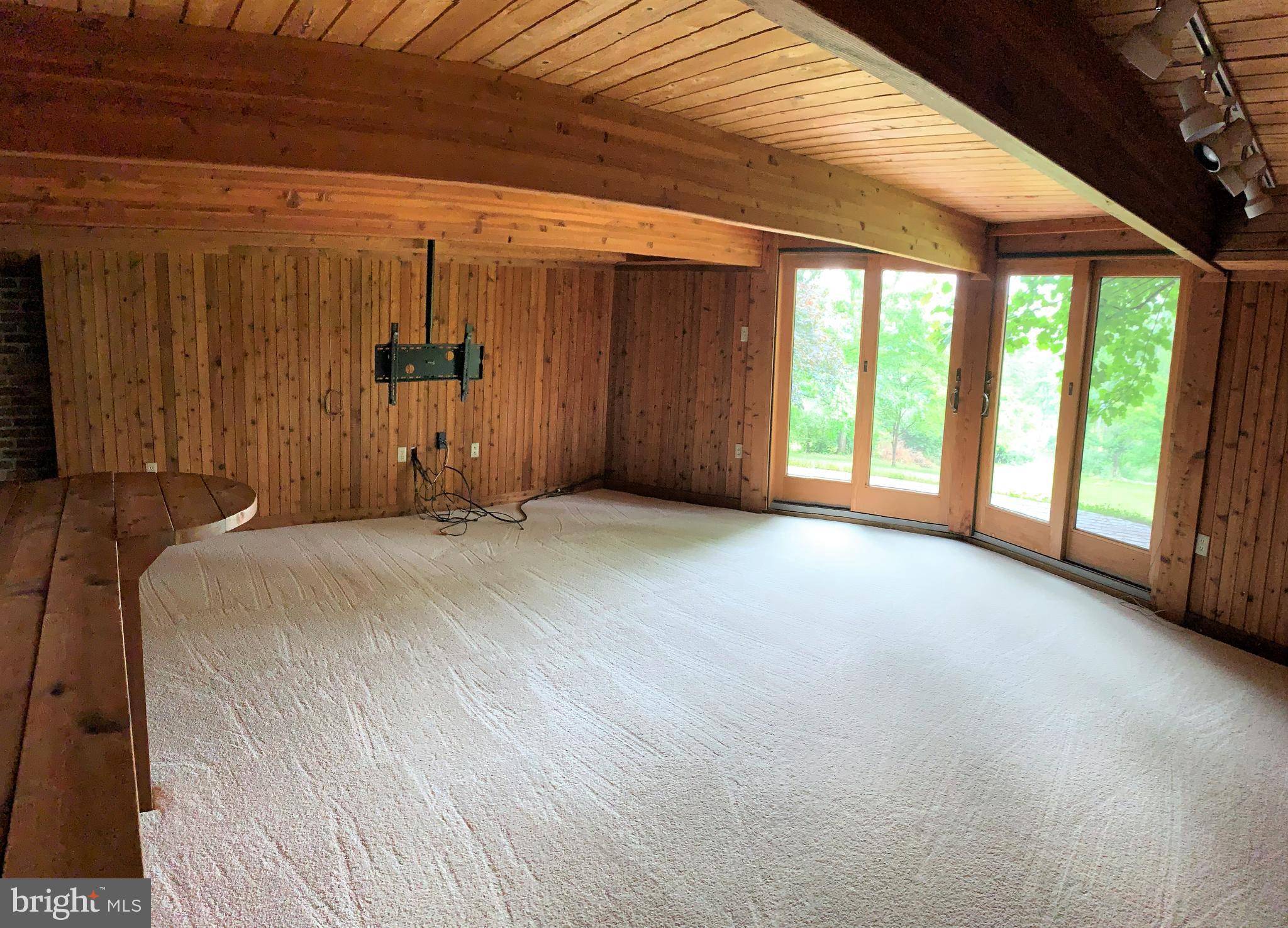 MIDDLETOWN - Residential