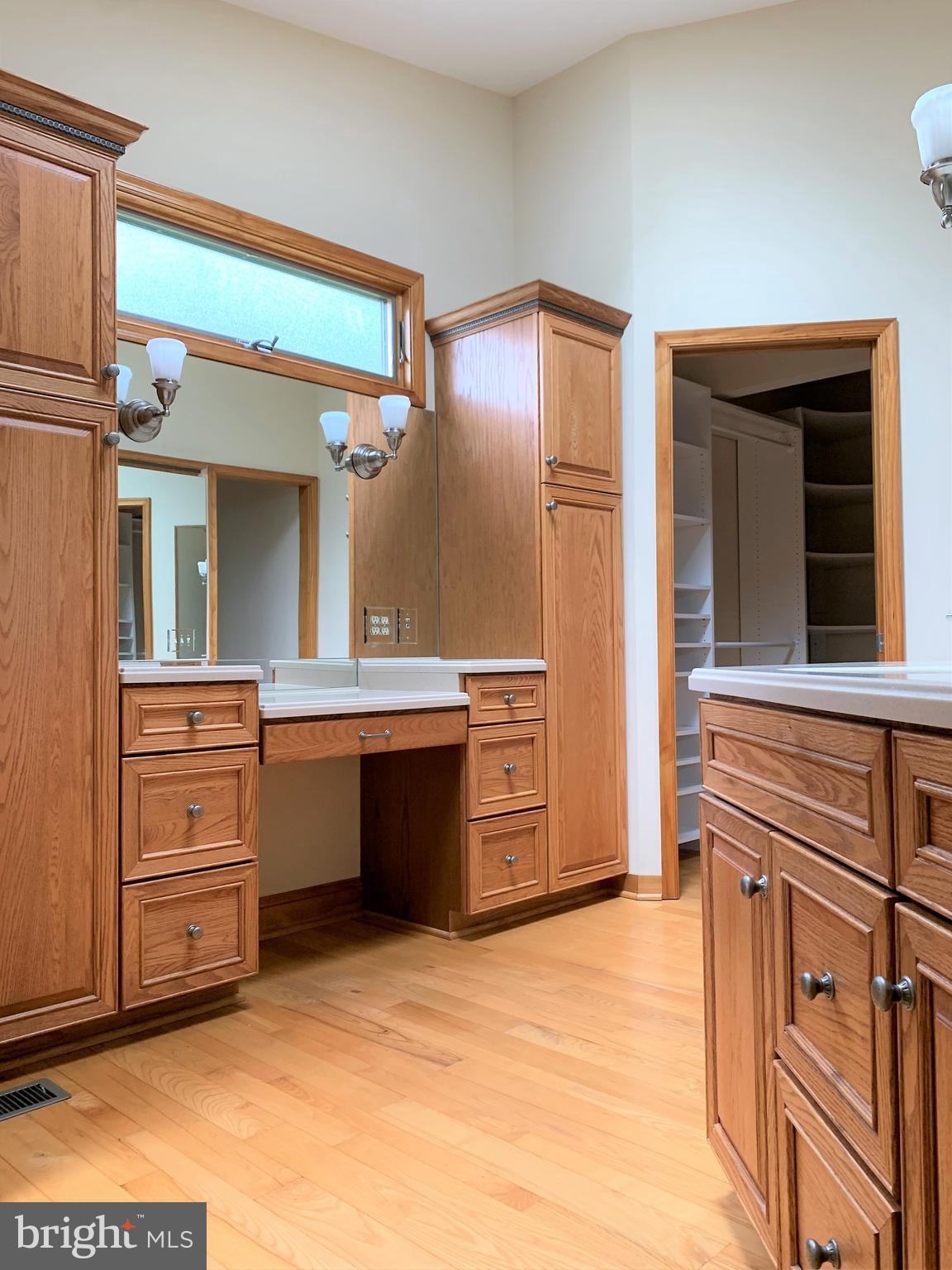 MIDDLETOWN - Residential