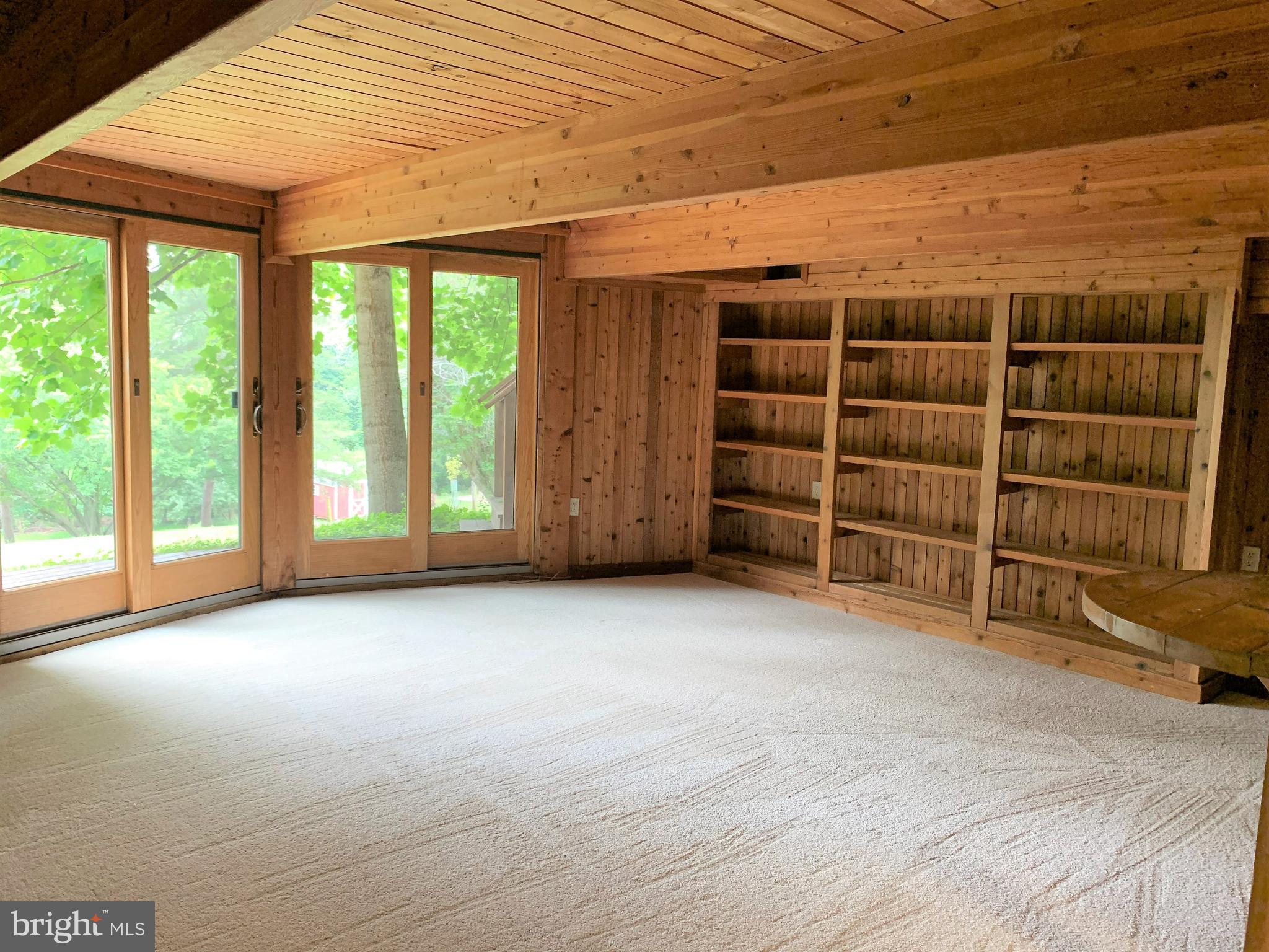 MIDDLETOWN - Residential