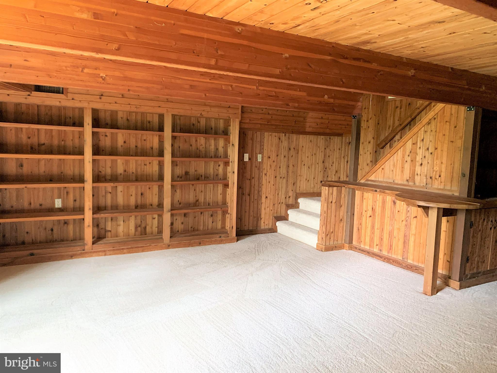 MIDDLETOWN - Residential