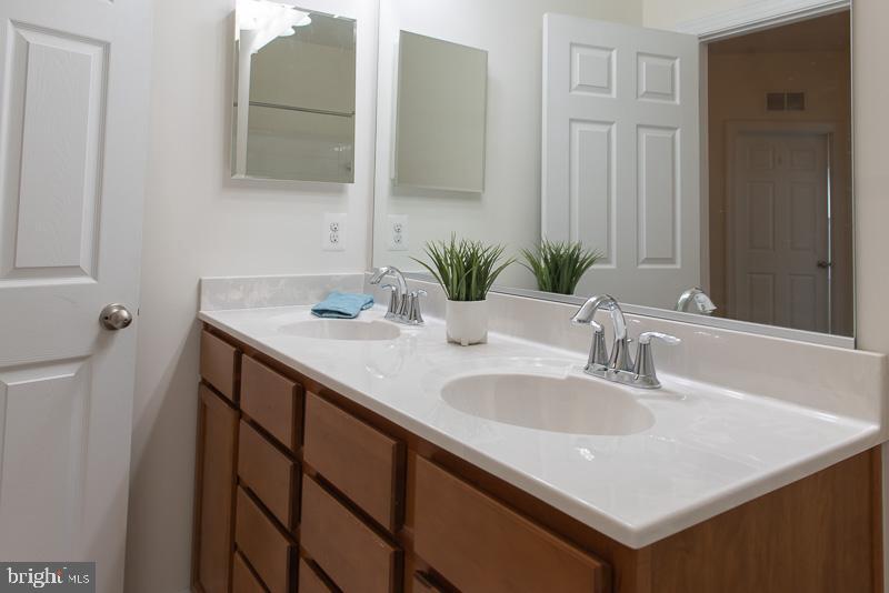 PMW FARMS - Residential