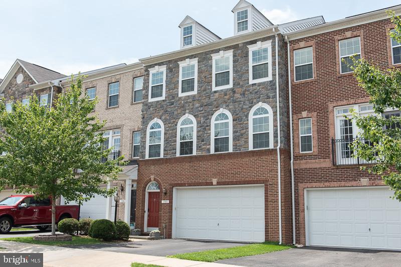 PMW FARMS - Residential