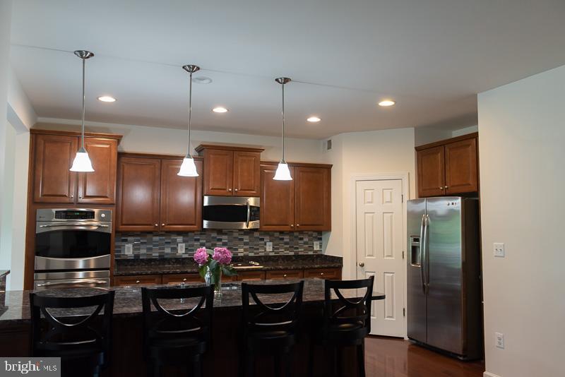 PMW FARMS - Residential