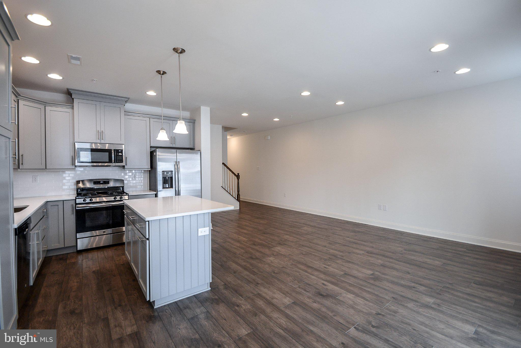 774 W SECOND STREET