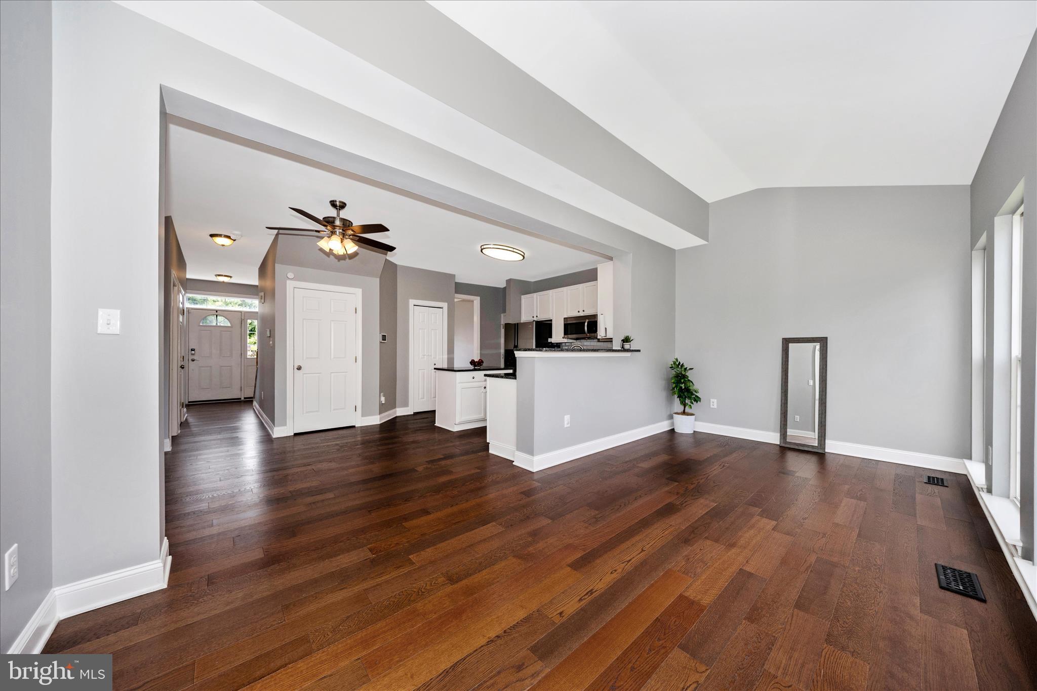 CRESTVIEW - Residential