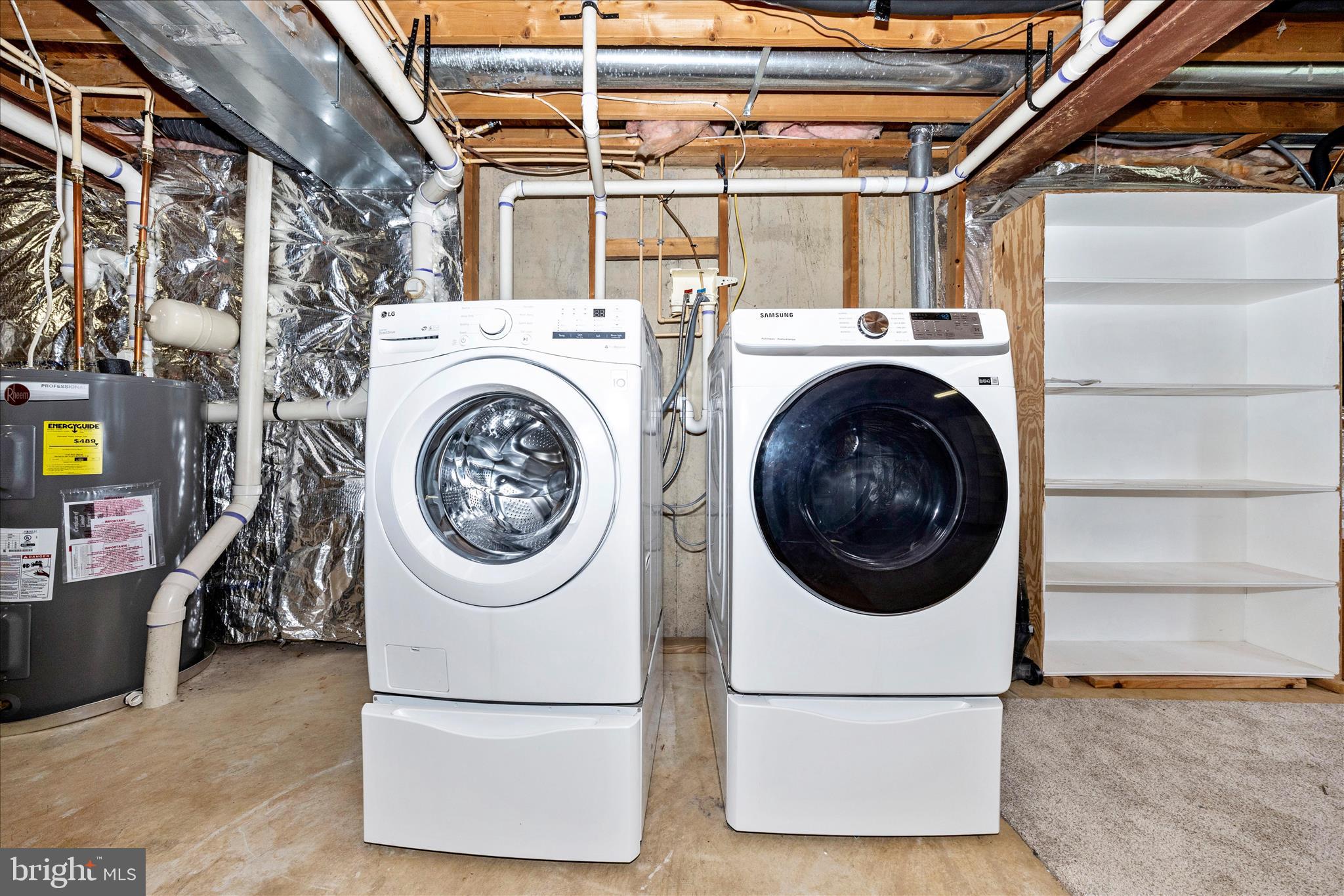 CRESTVIEW - Residential