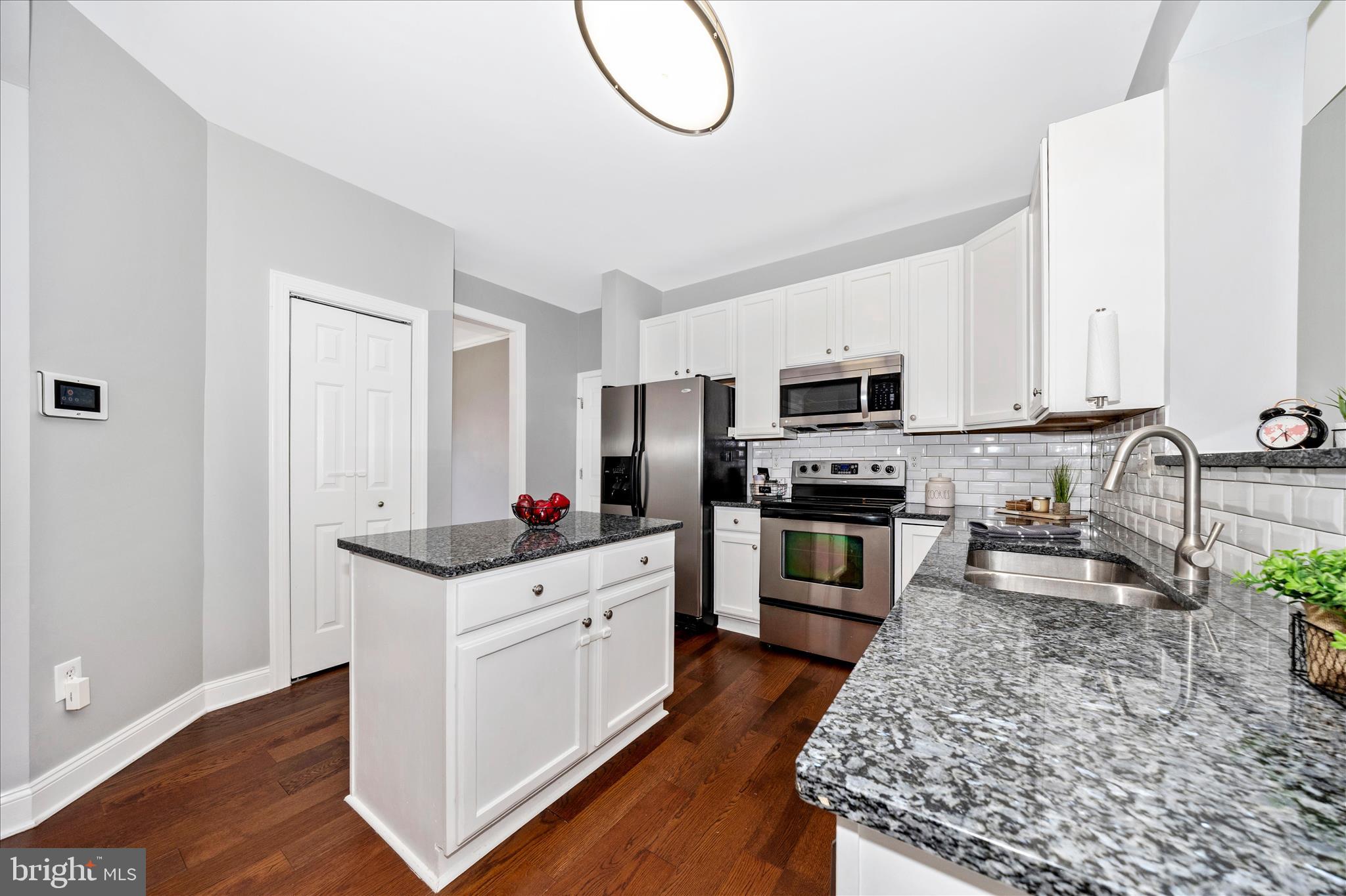 CRESTVIEW - Residential