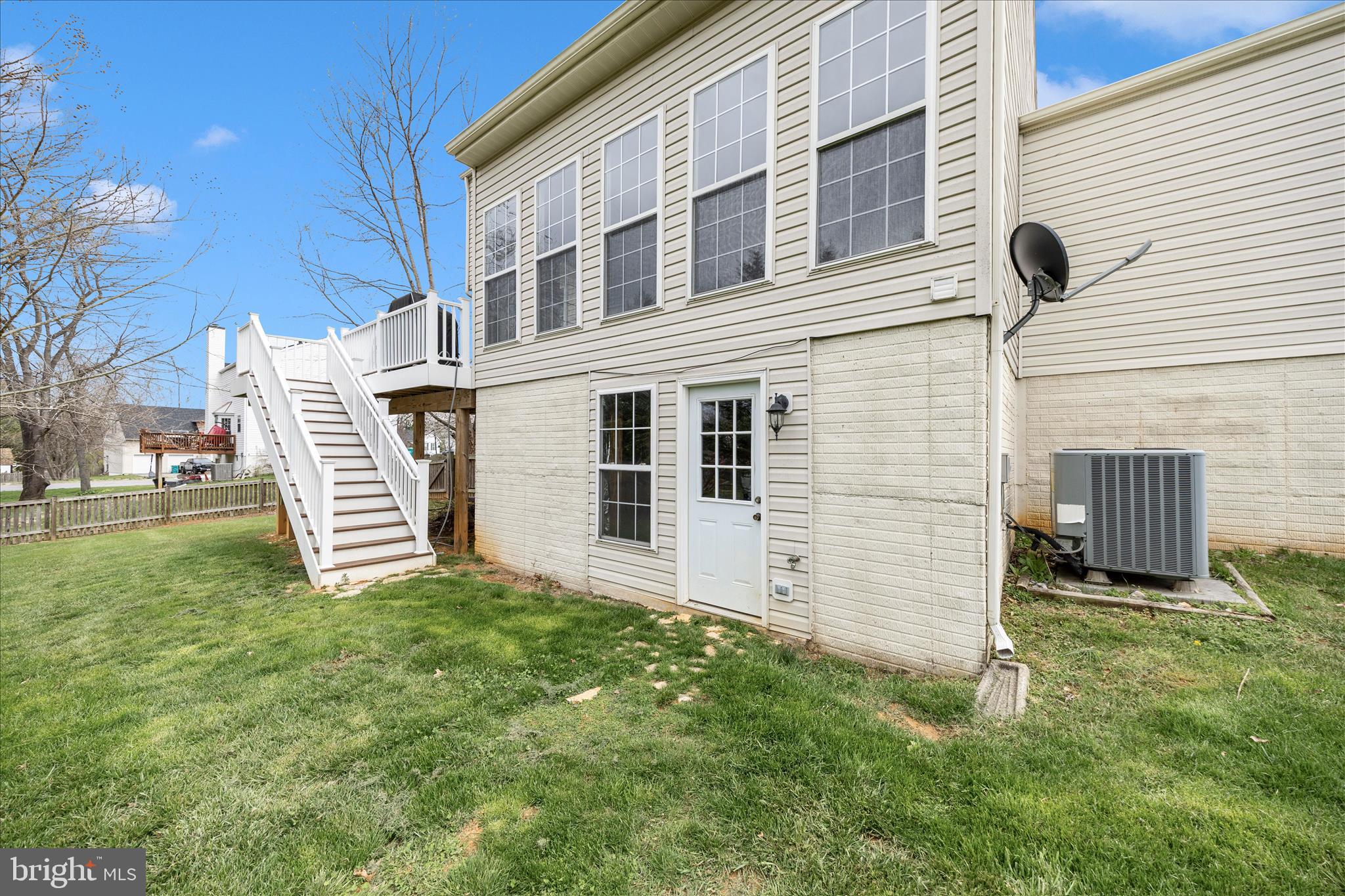 CRESTVIEW - Residential