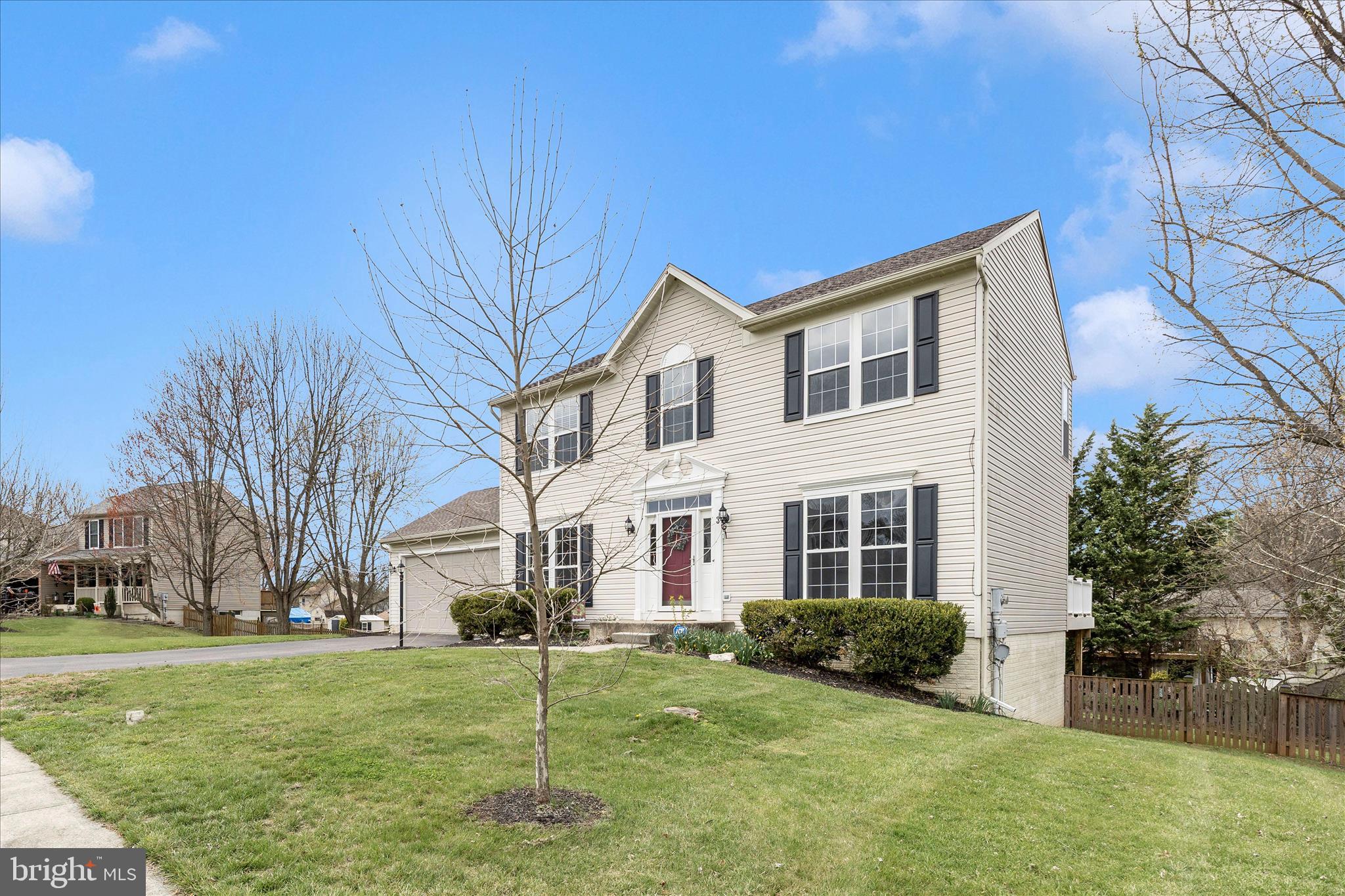 CRESTVIEW - Residential