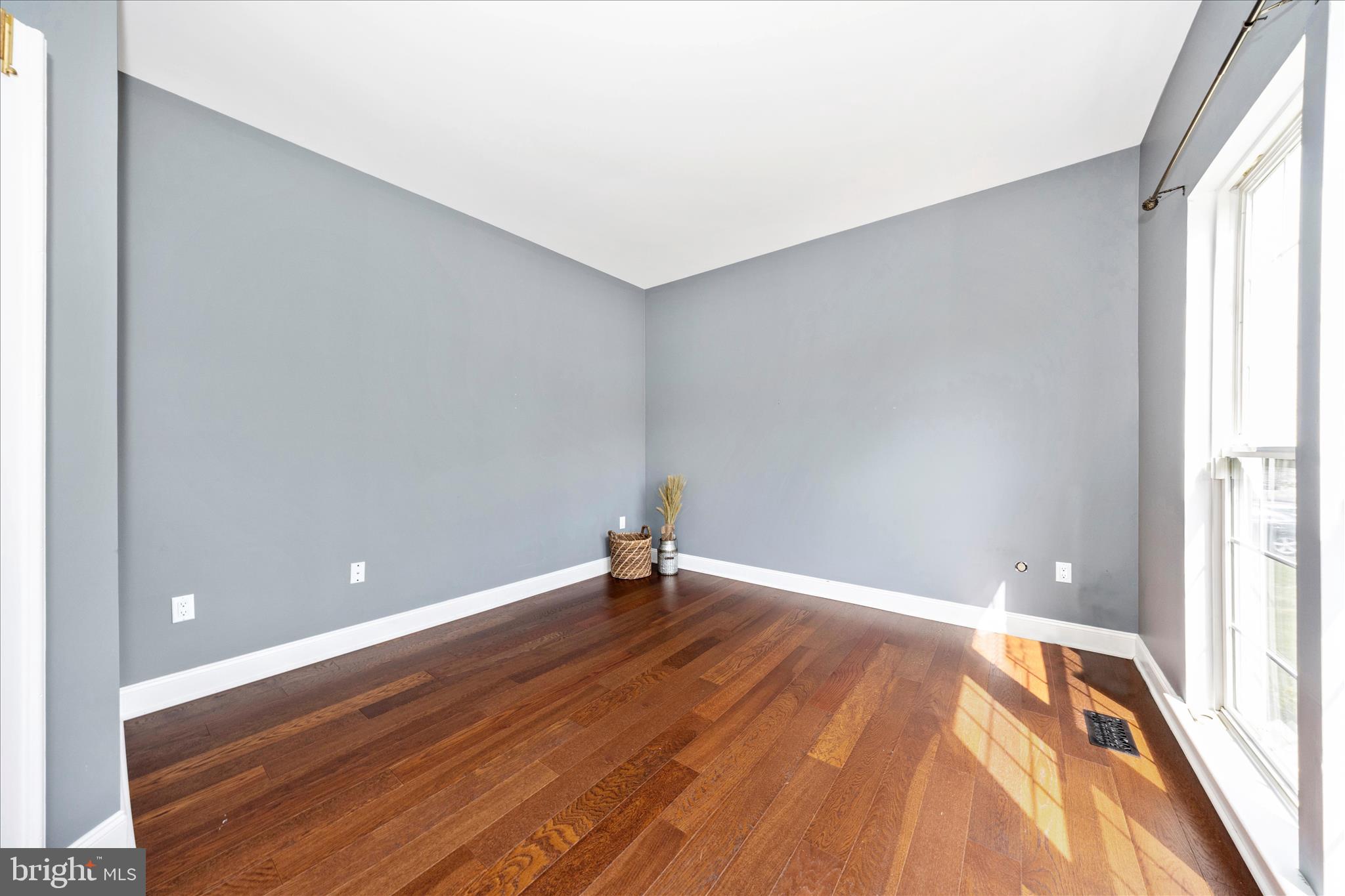 CRESTVIEW - Residential