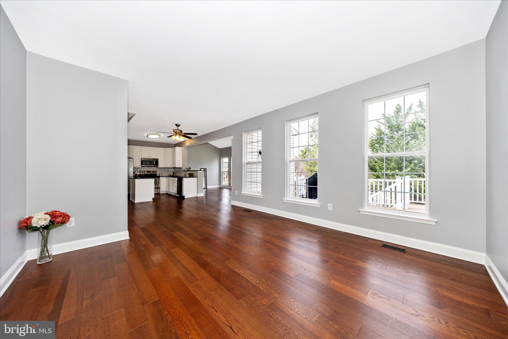 CRESTVIEW - Residential