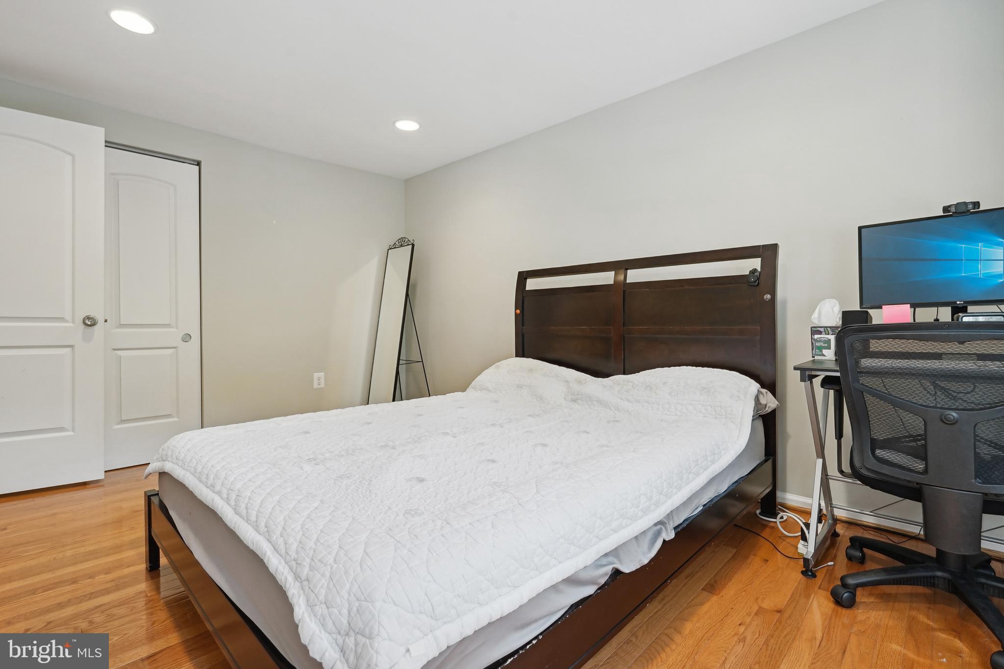 BURKE CENTRE CONSERVANCY - Residential