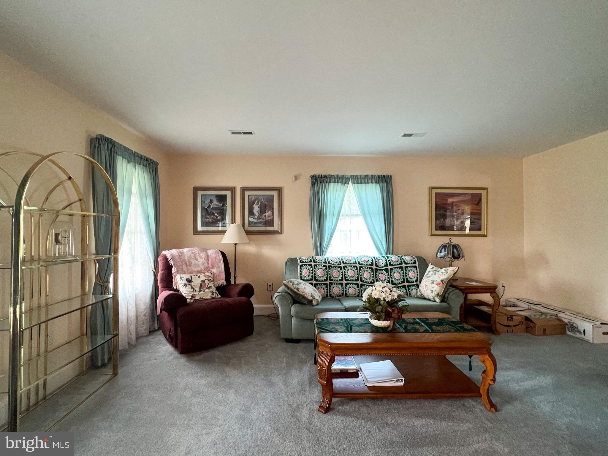 KAVANAUGH MEADS - Residential