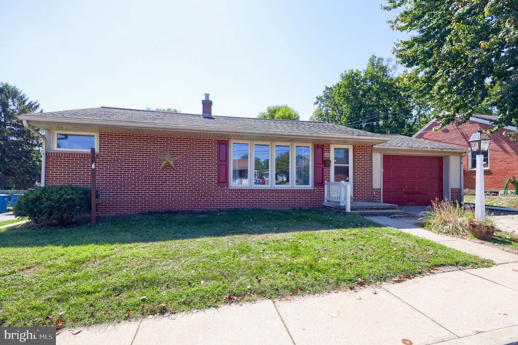 Photo of 1762 Quarry Drive, COLUMBIA, PA 17512 (MLS # PALA2076904)