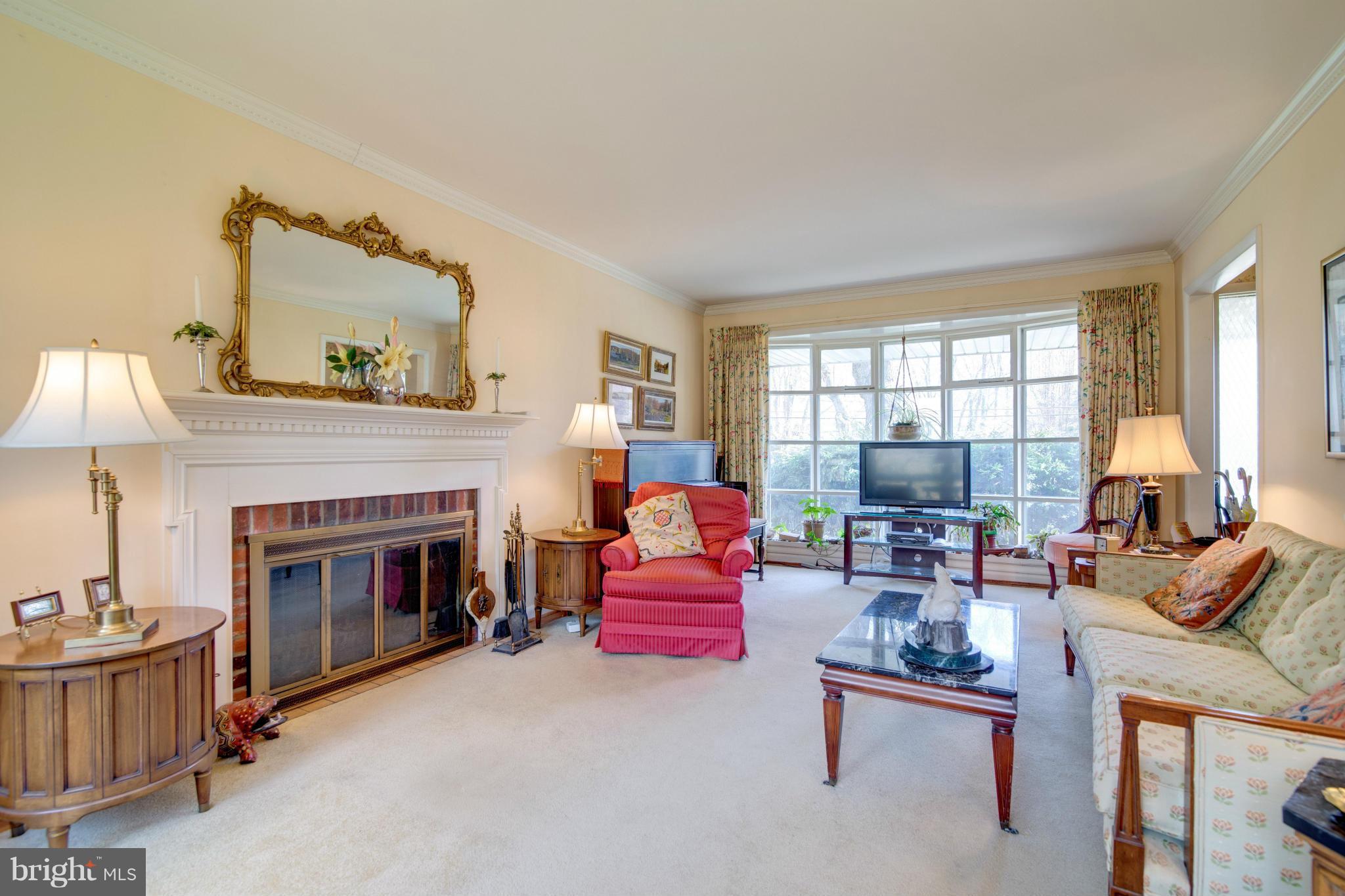 DEVON PARK - Residential